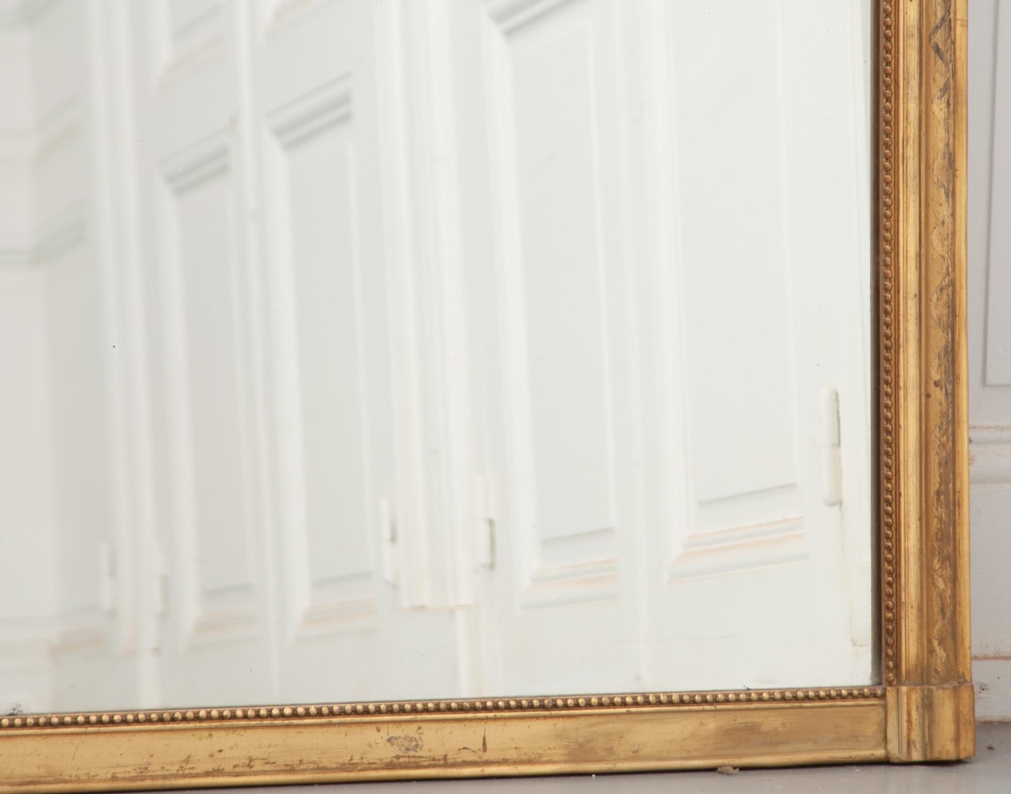 French Petite Giltwood Louis Philippe Style Mantle Mirror In Good Condition In Baton Rouge, LA
