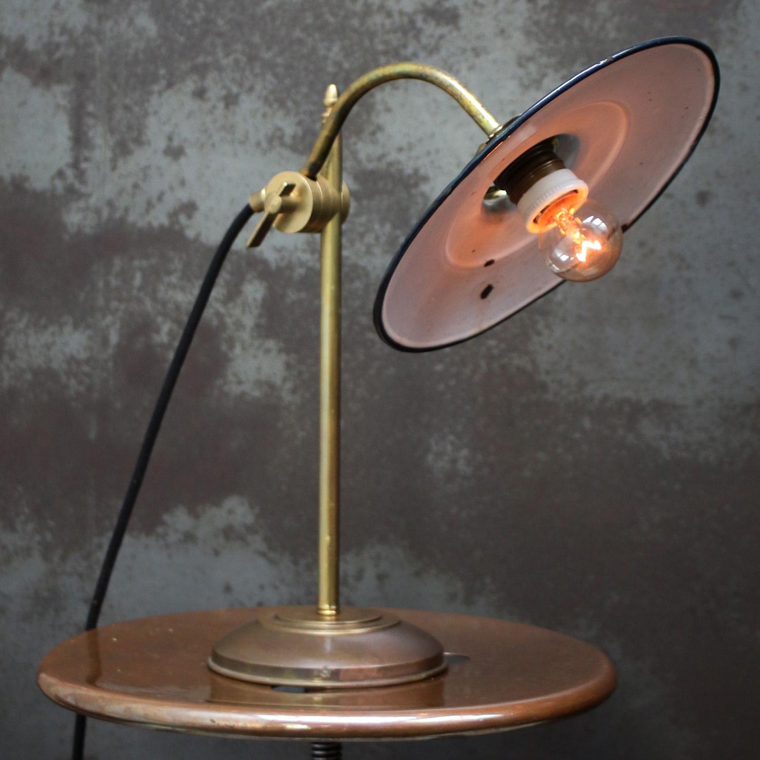 French Petrol Enamel Brass Table Desk Lights In Good Condition For Sale In Amsterdam, NL