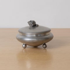 Französische Vide-Poche aus Zinn mit Blumenmuster und Deckel