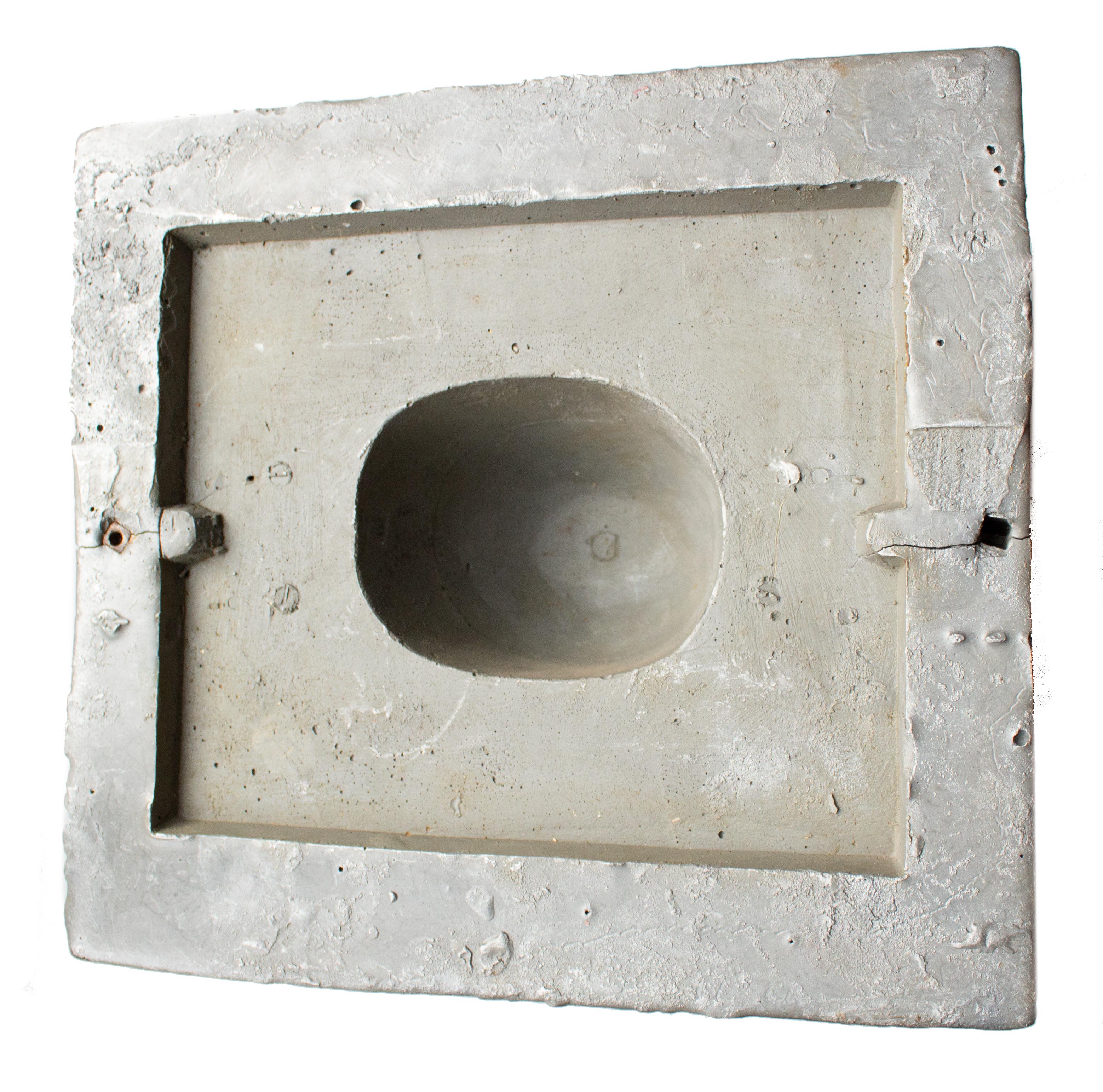 Lo stampo per cappello Panama in peltro francese è un oggetto industriale scultoreo con carattere in vendita 2