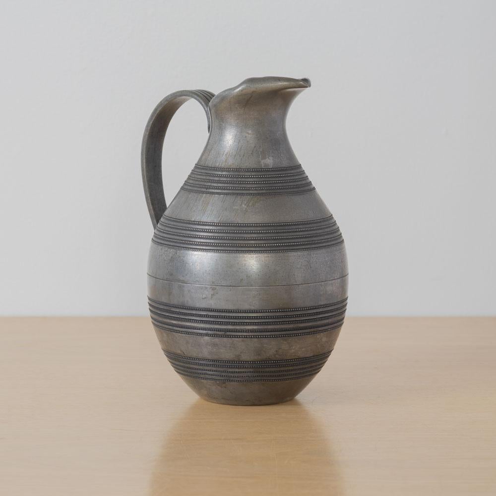 Französischer Zinnkrug (Mitte des 20. Jahrhunderts) im Angebot