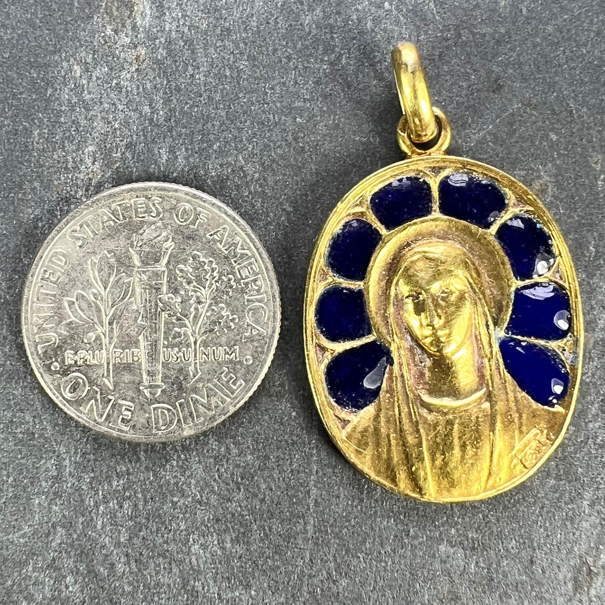 French Pierly Virgin Mary Plique A Jour Enamel 18K Yellow Gold Pendant Medal For Sale 7