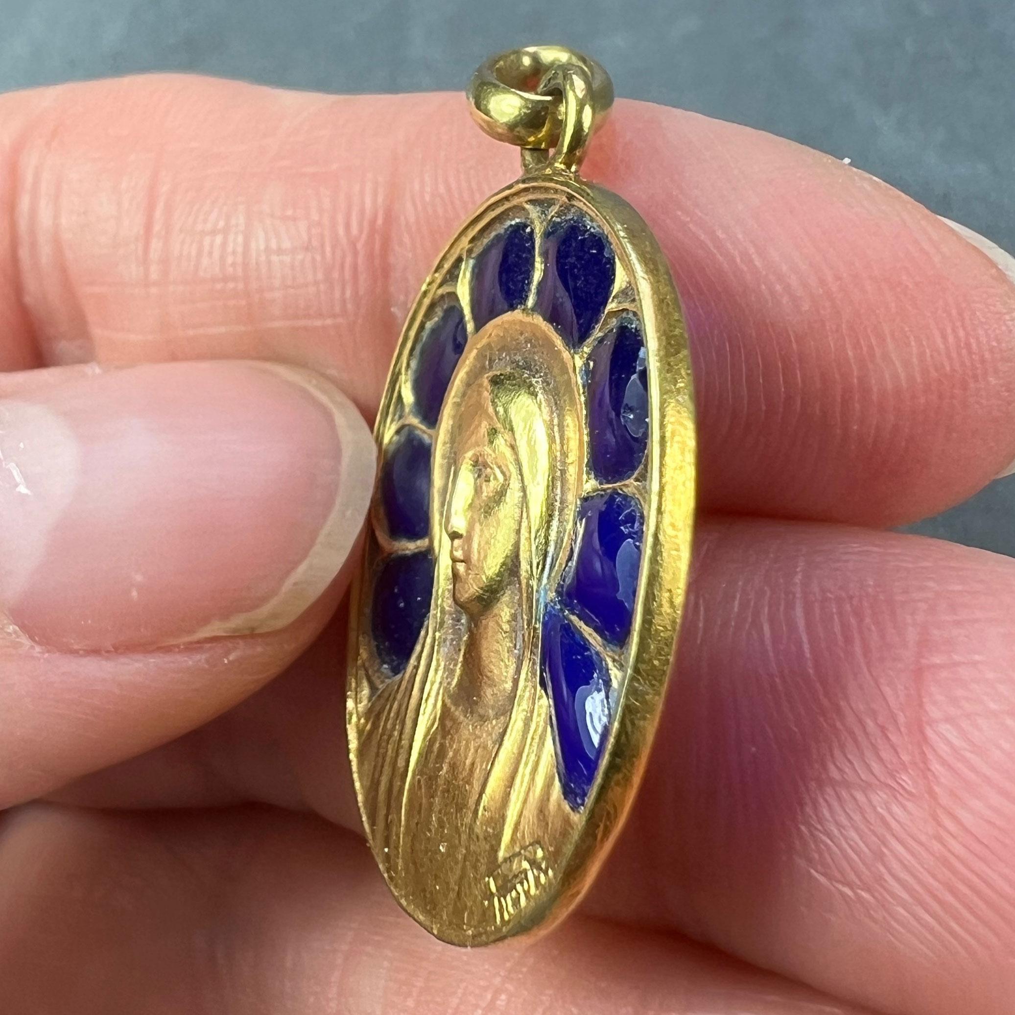 French Pierly Virgin Mary Plique A Jour Enamel 18K Yellow Gold Pendant Medal For Sale 5