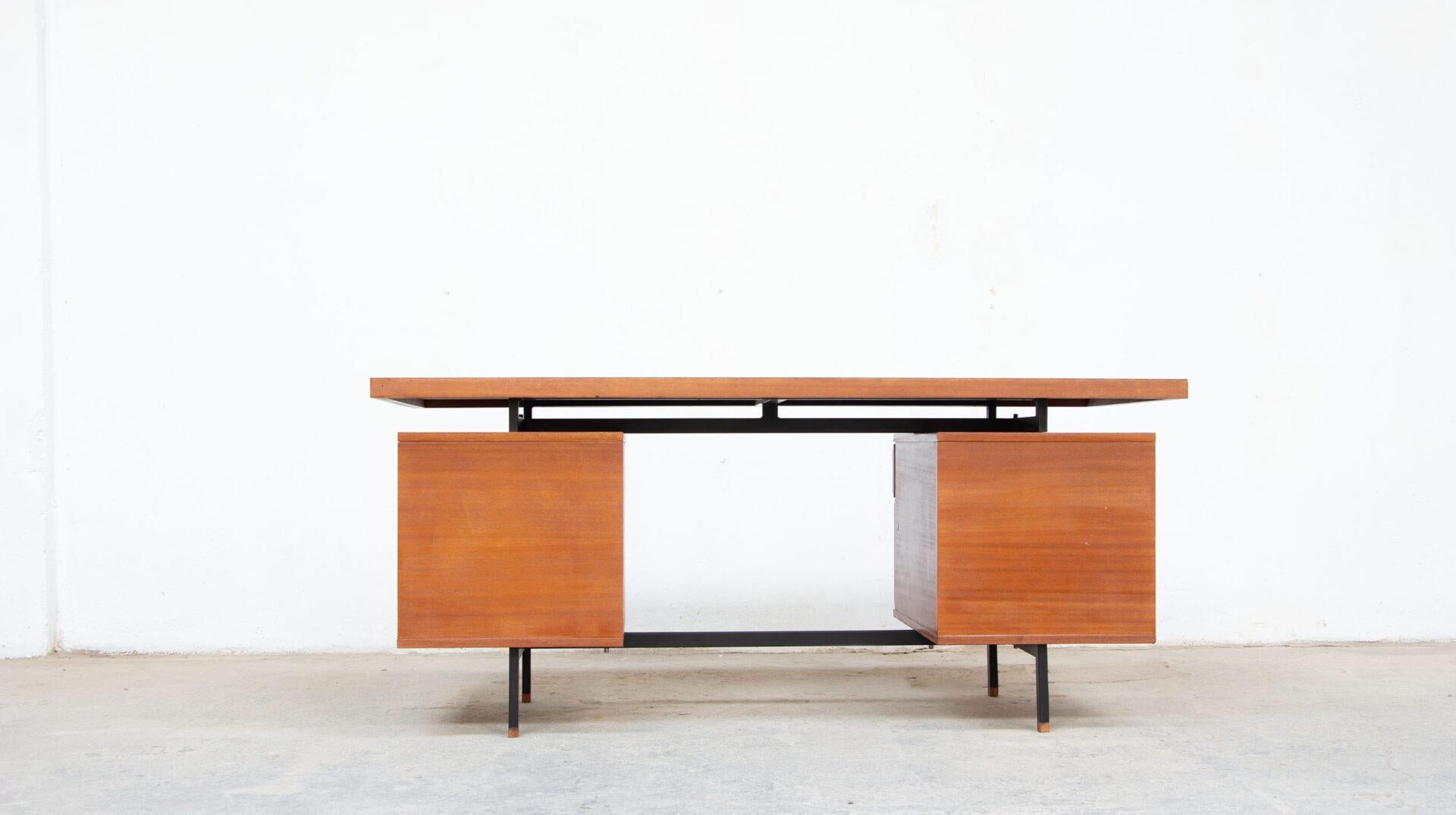 French Pierre Guariche executive desk for Minvielle, 1960'S For Sale 2