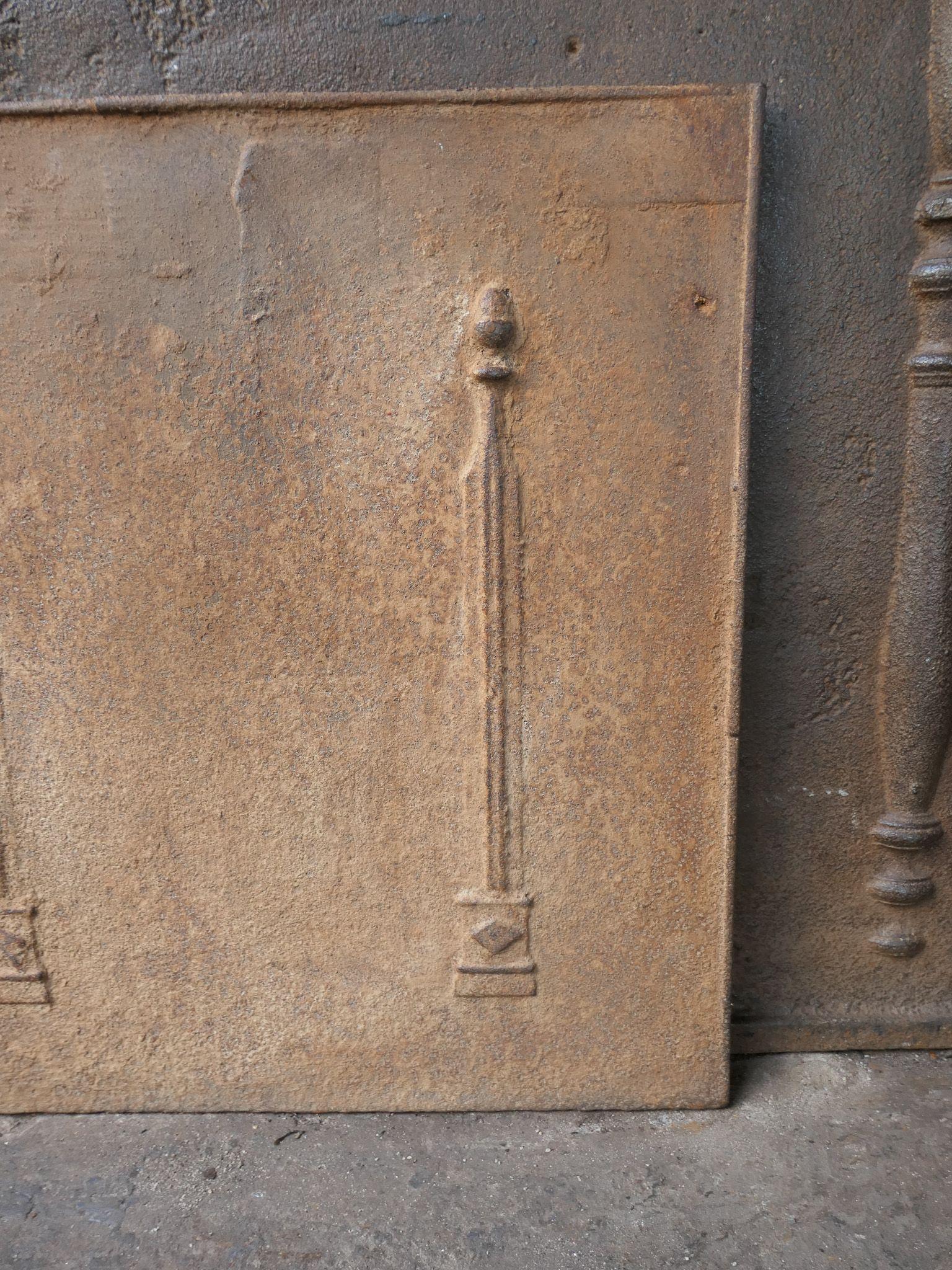 Respaldo de chimenea francés 