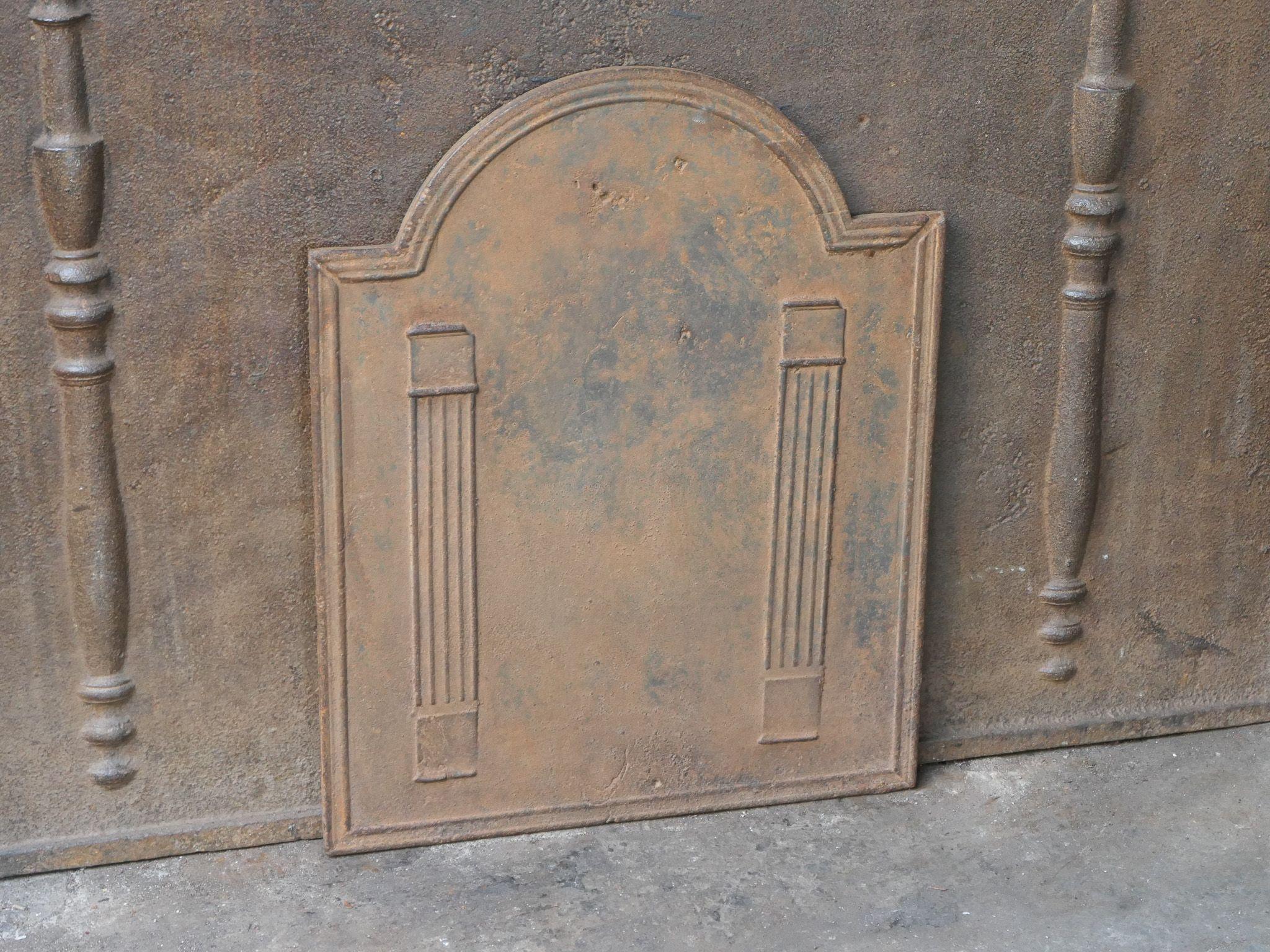 French 'Pillars of Freedom' Fireback / Backsplash, 18th - 19th C In Good Condition For Sale In Soest, NL