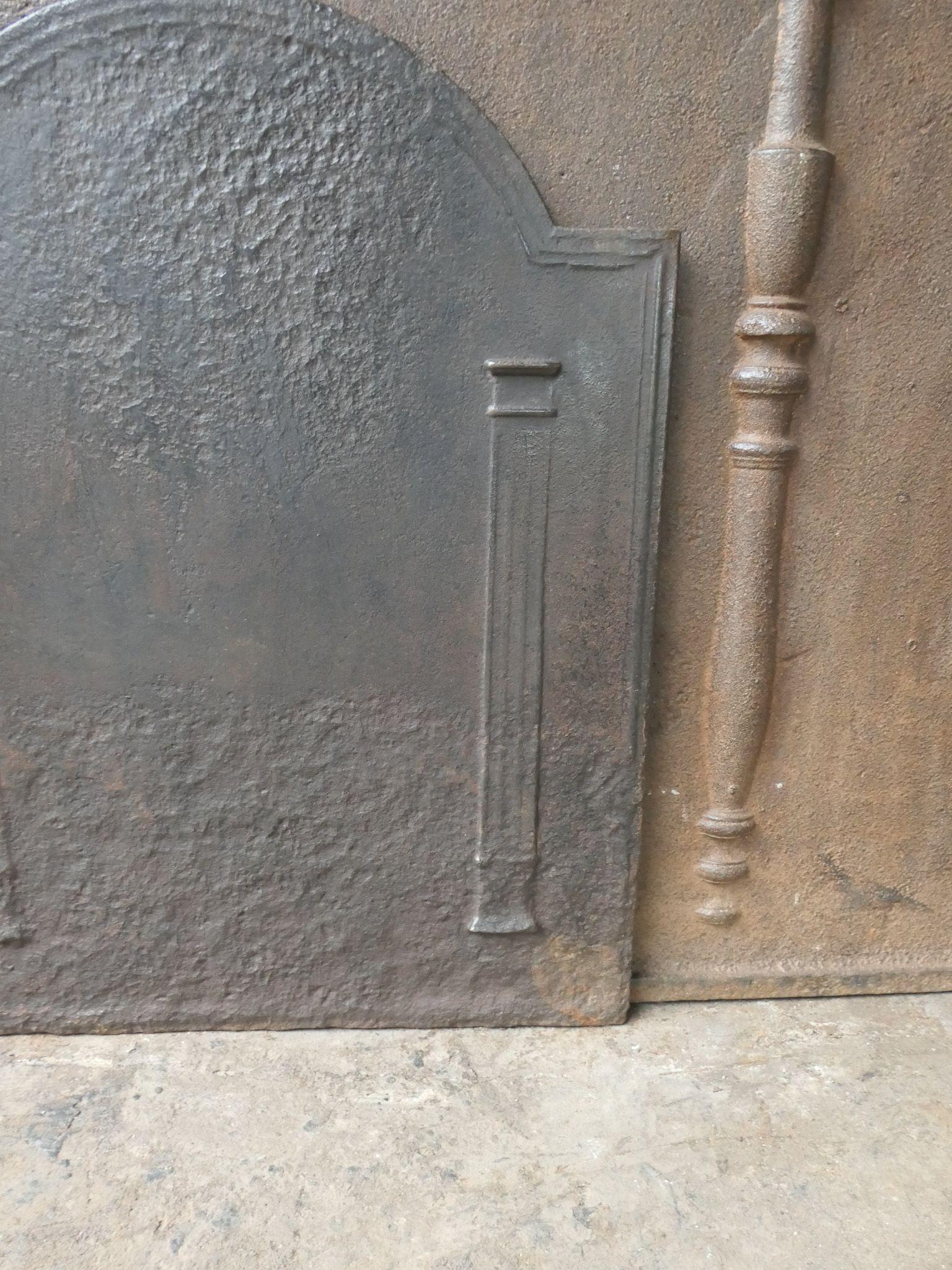 Französische „Pillars of Freedom“-Feuerböcke / Backsplash, 18. - 19. Jahrhundert. (Eisen) im Angebot