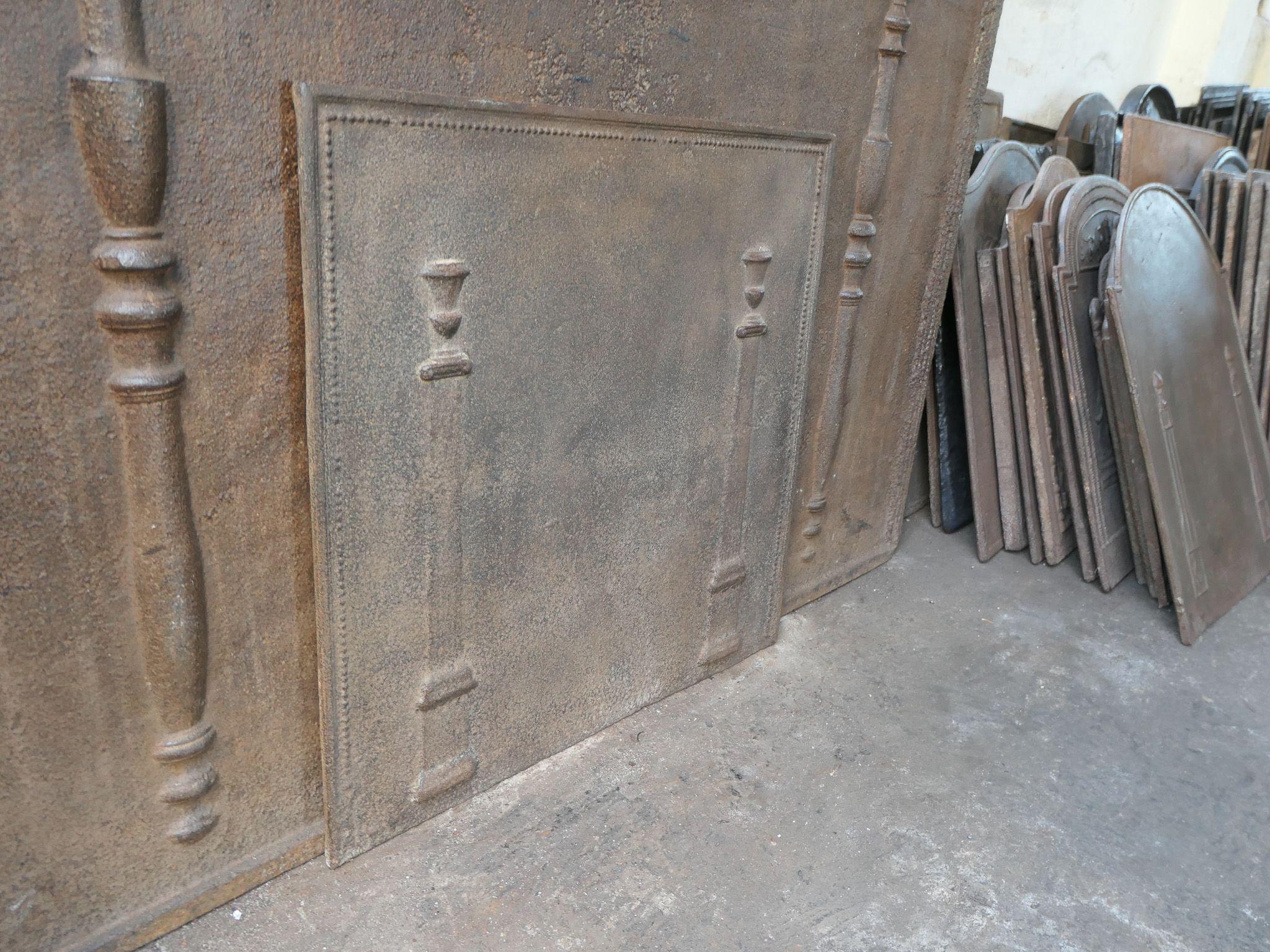 French 'Pillars of Freedom' Fireback / Backsplash, 18th - 19th C For Sale 2