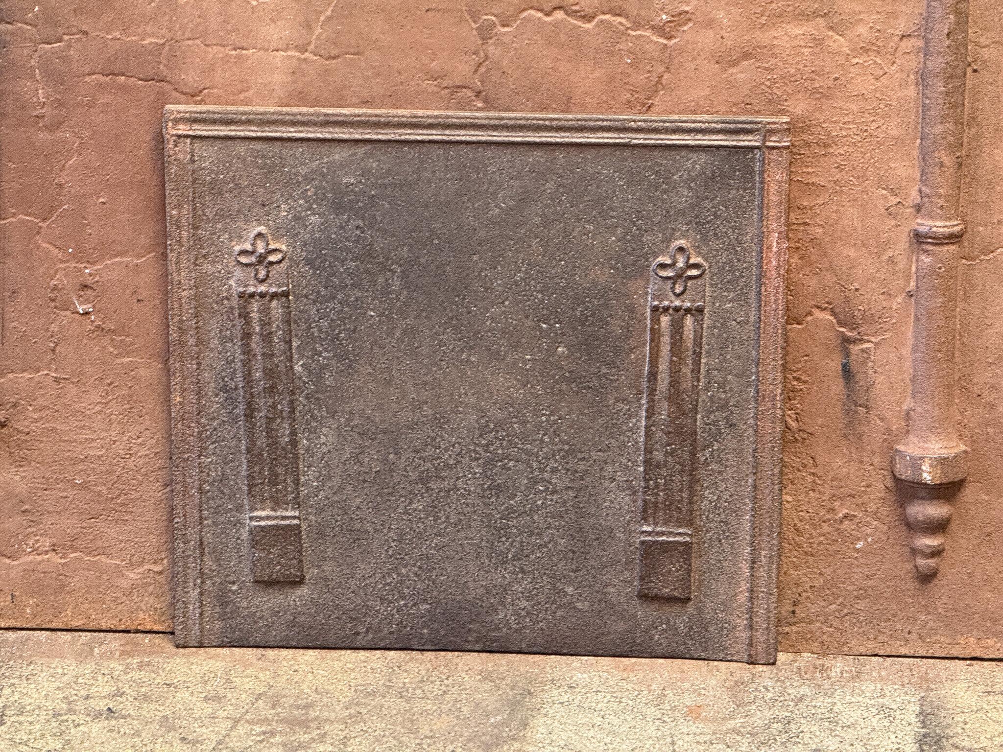 French 'Pillars of Freedom' Fireback / Backsplash, 18th - 19th C., Neoclassical For Sale 1