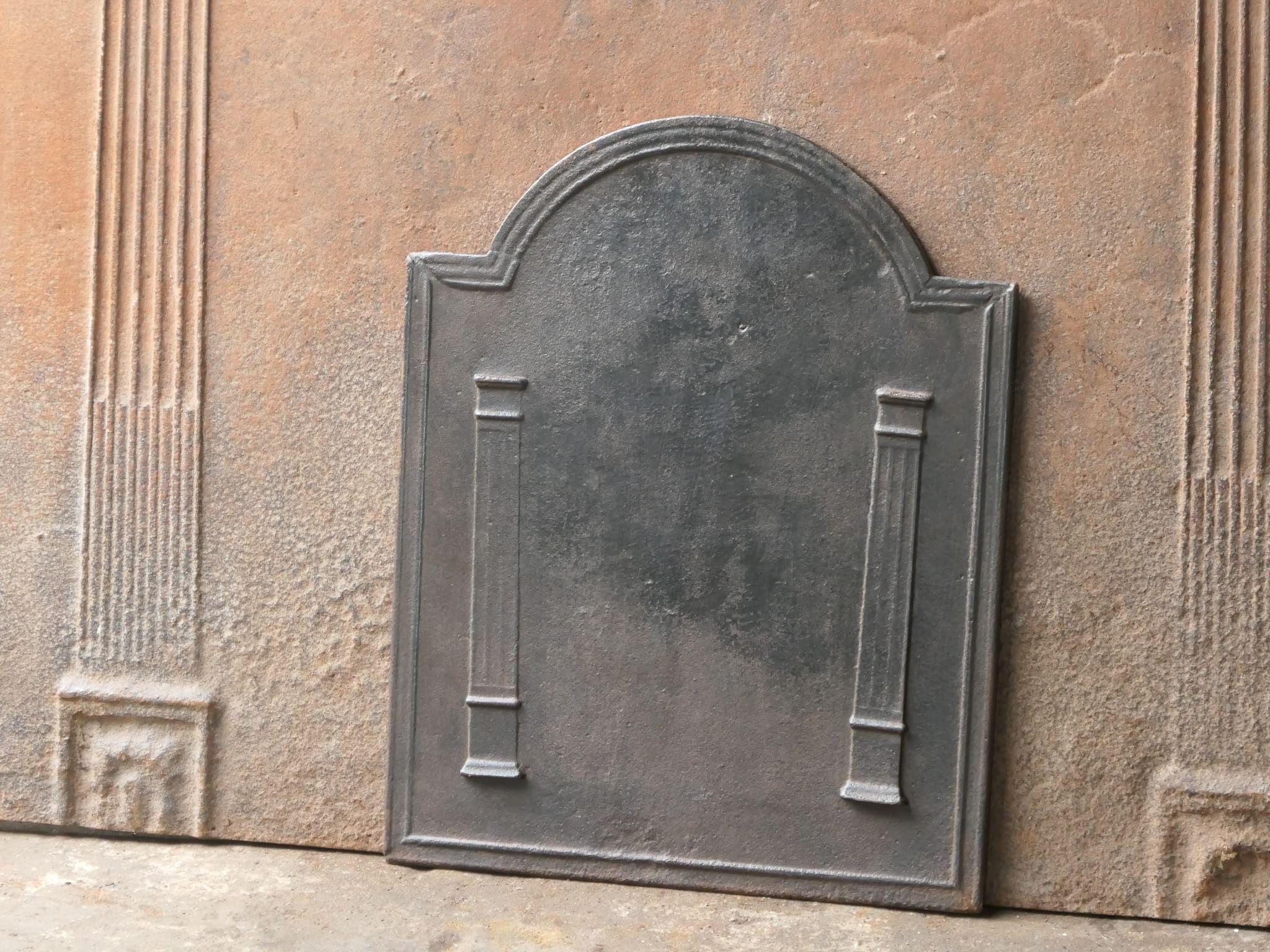 French 'Pillars of Freedom' Fireback / Backsplash, 18th - 19th C. Neoclassical P In Good Condition For Sale In Soest, NL