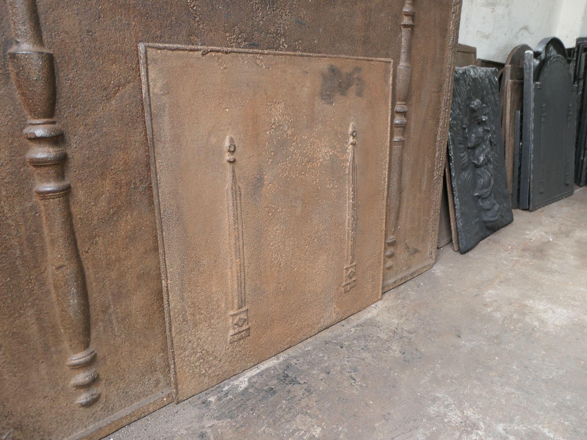 Rivestimento per caminetto francese 