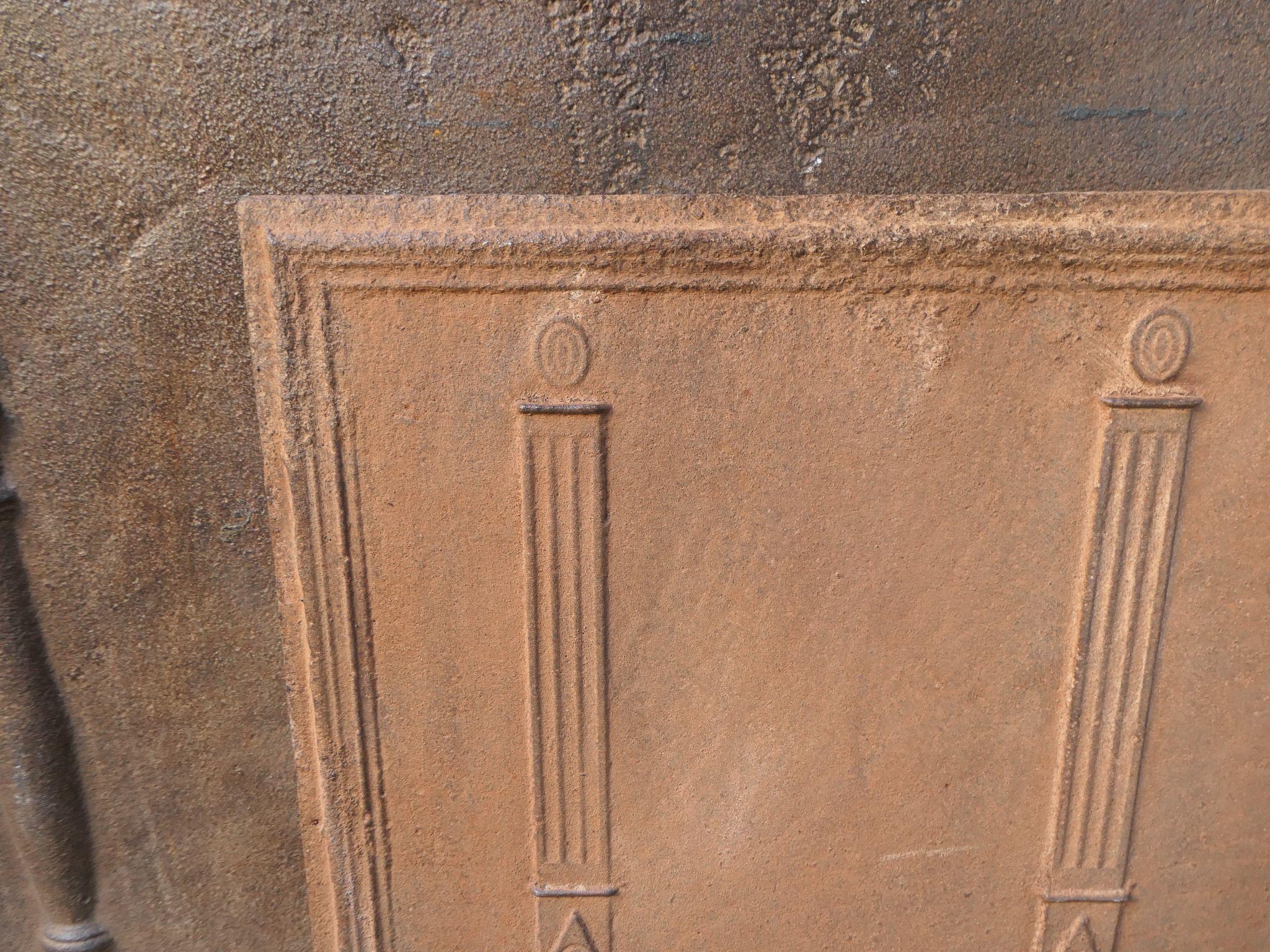 Plaque de cheminée / dosseret français 