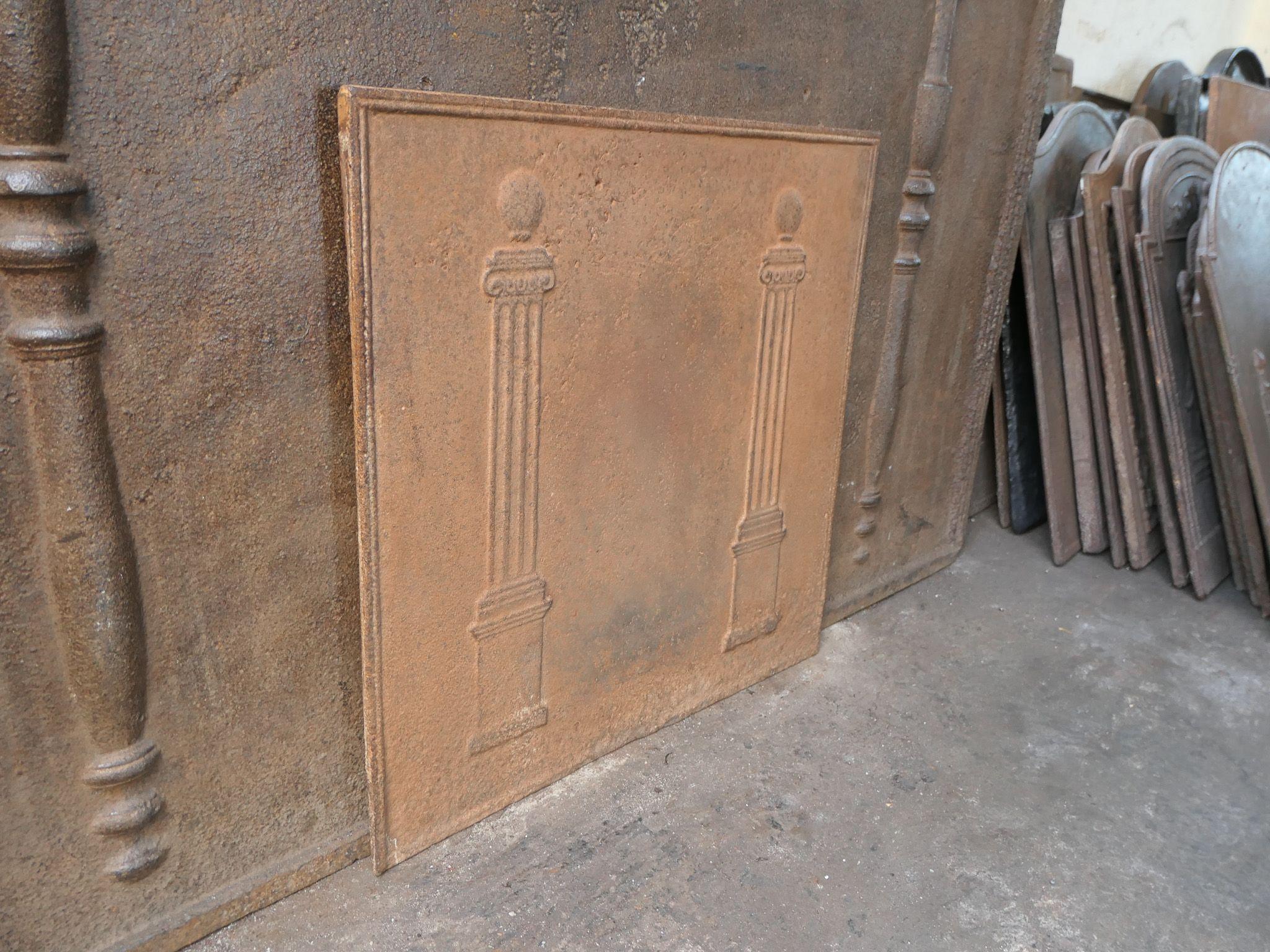 Plaque de cheminée / dosseret français 