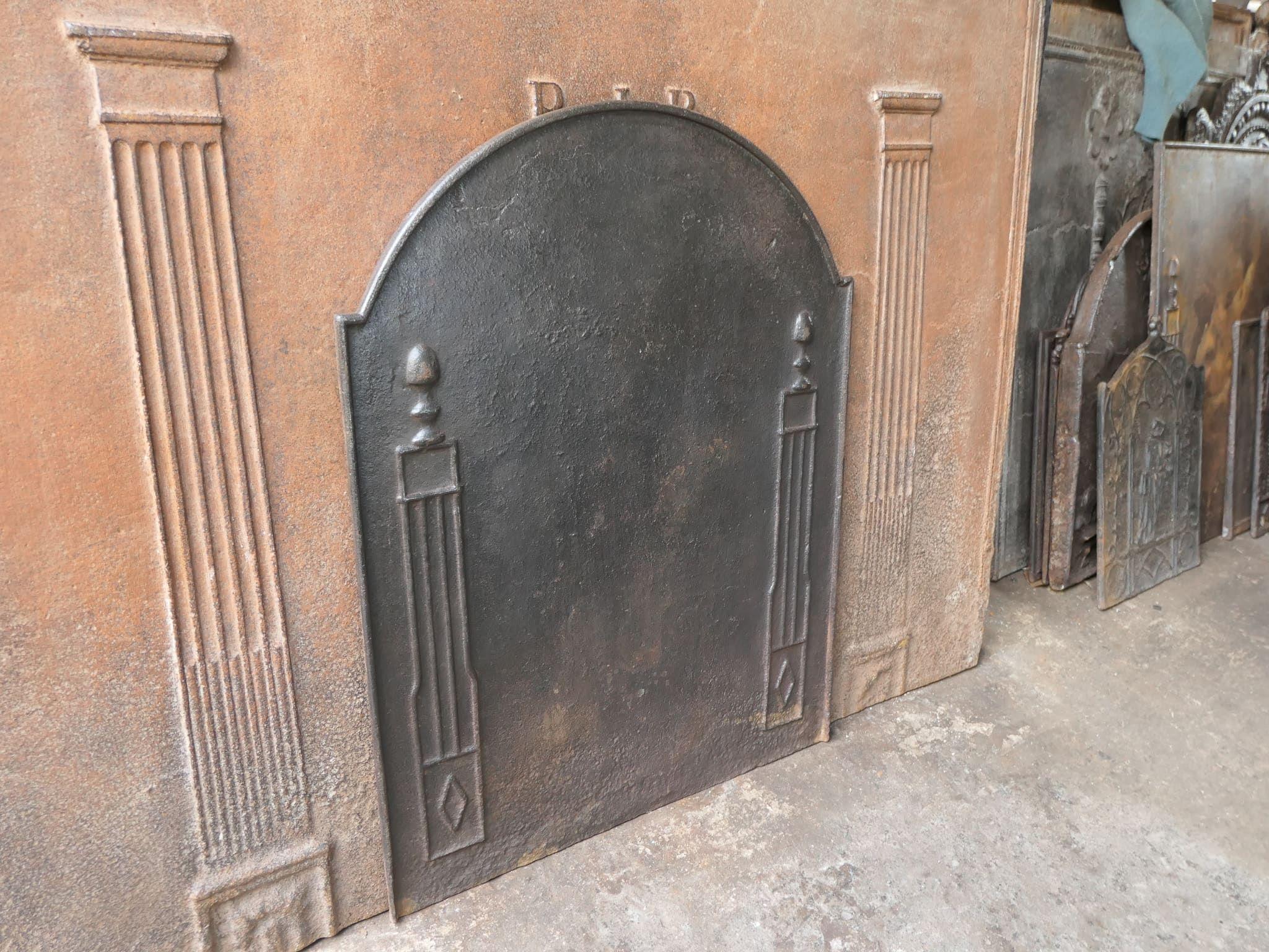 Rivestimento per caminetto francese 