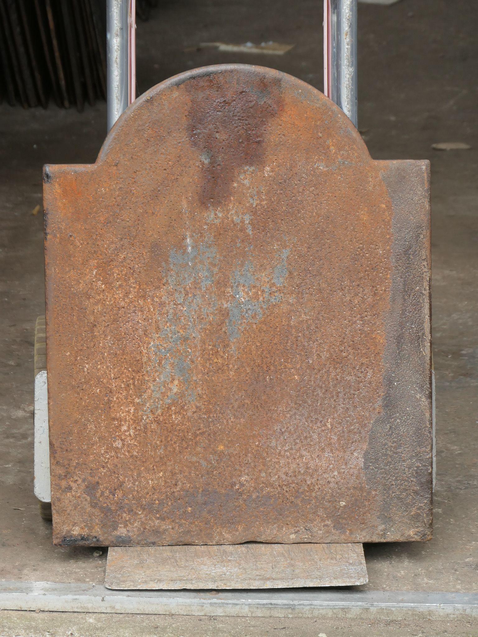 French 'Pillars of Freedom' Fireback / Backsplash, Early 19th Century For Sale 4