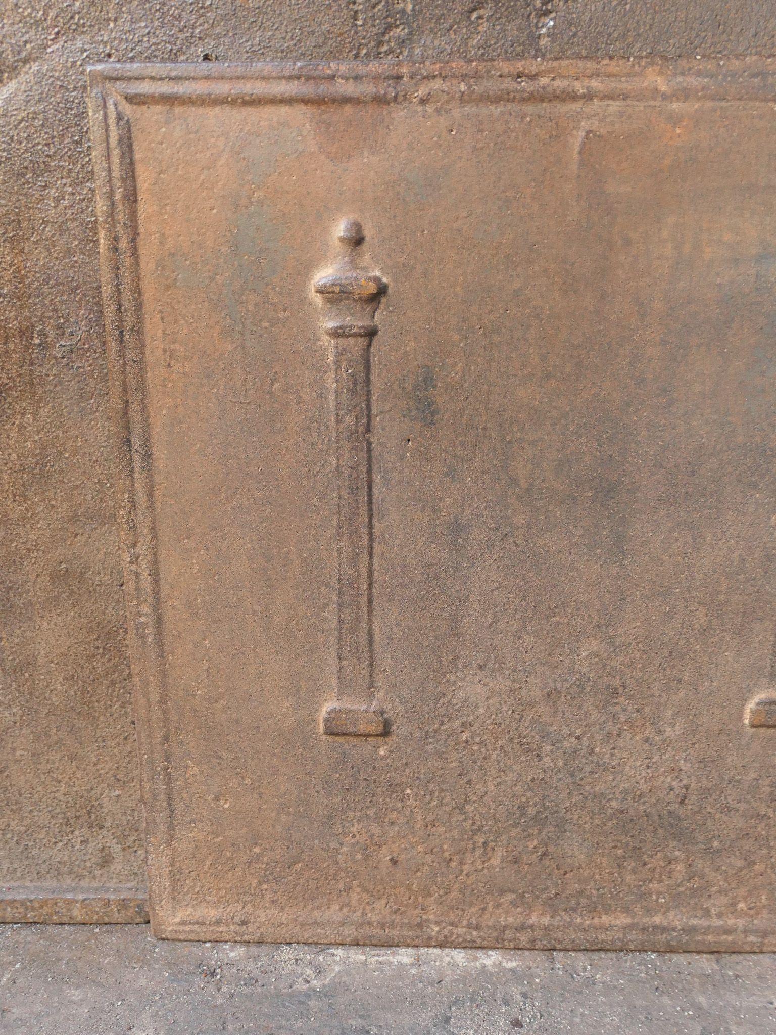Rivestimento per caminetto francese 