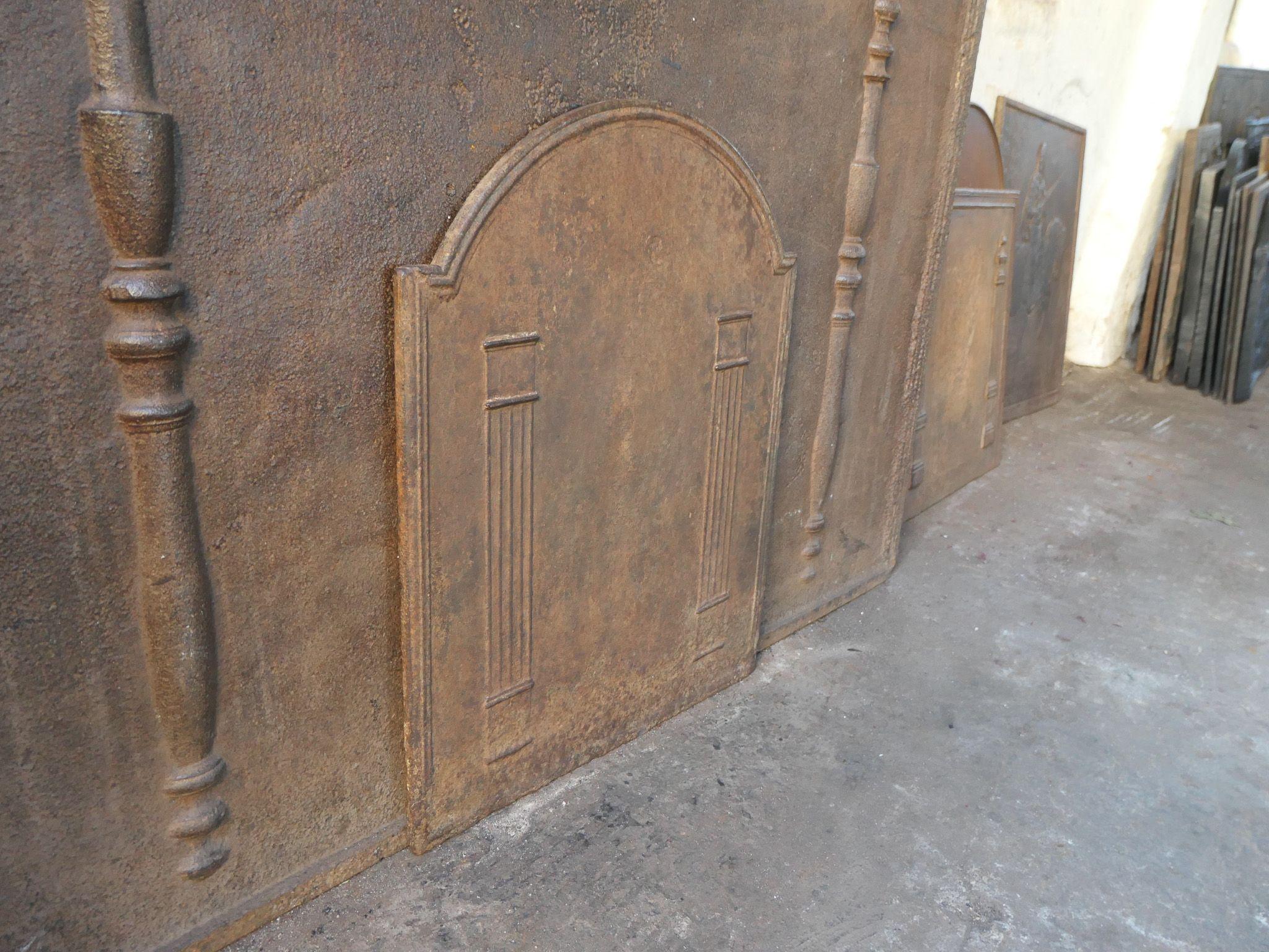 Rivestimento per caminetto francese 