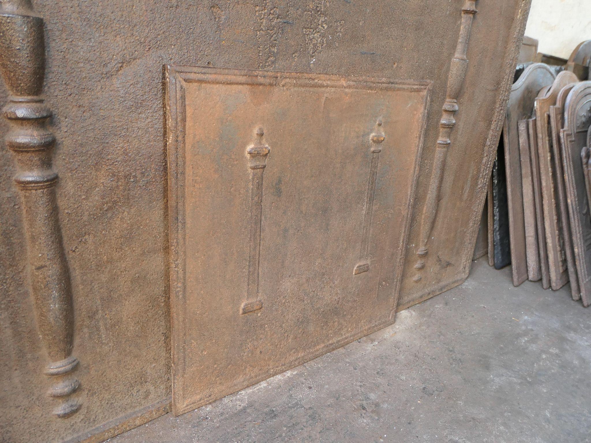 Rivestimento per caminetto francese 