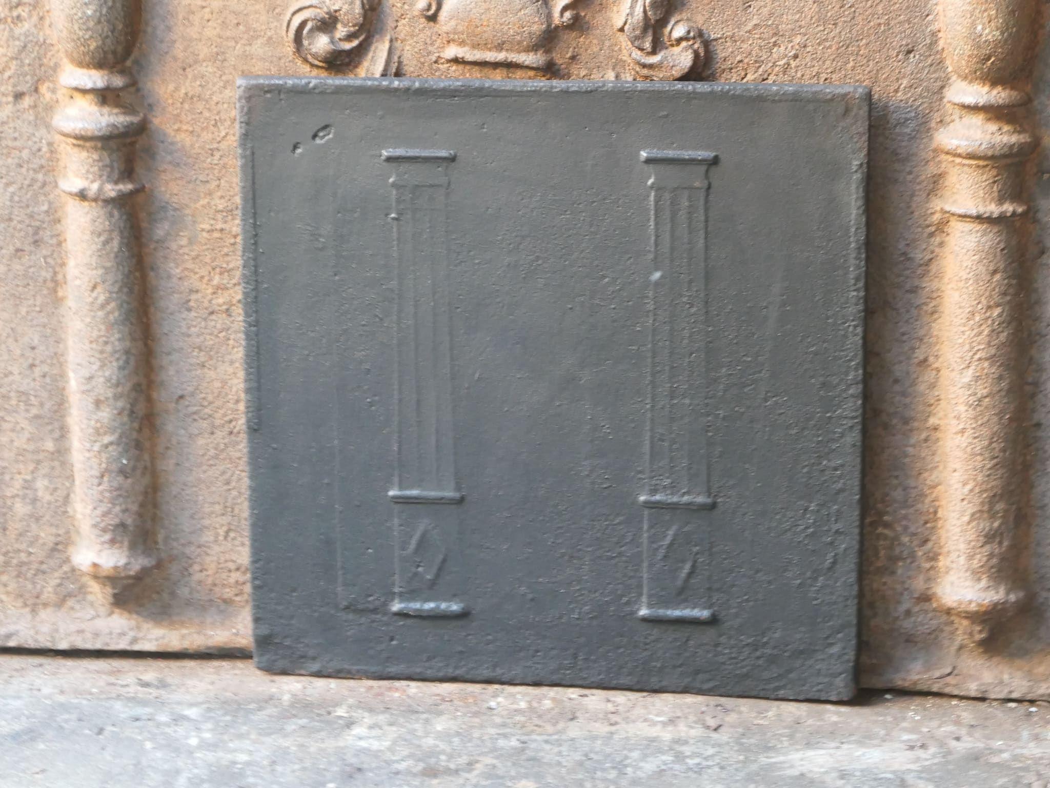 Francese Rivestimento per caminetto francese 