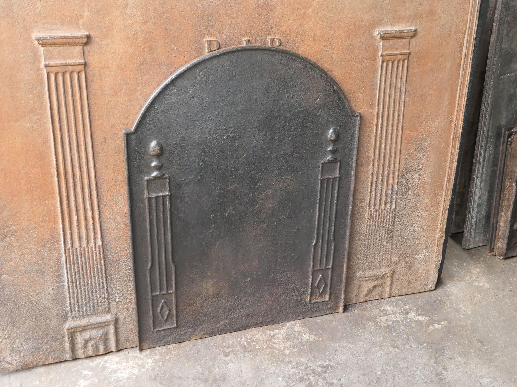 Rivestimento per caminetto francese 