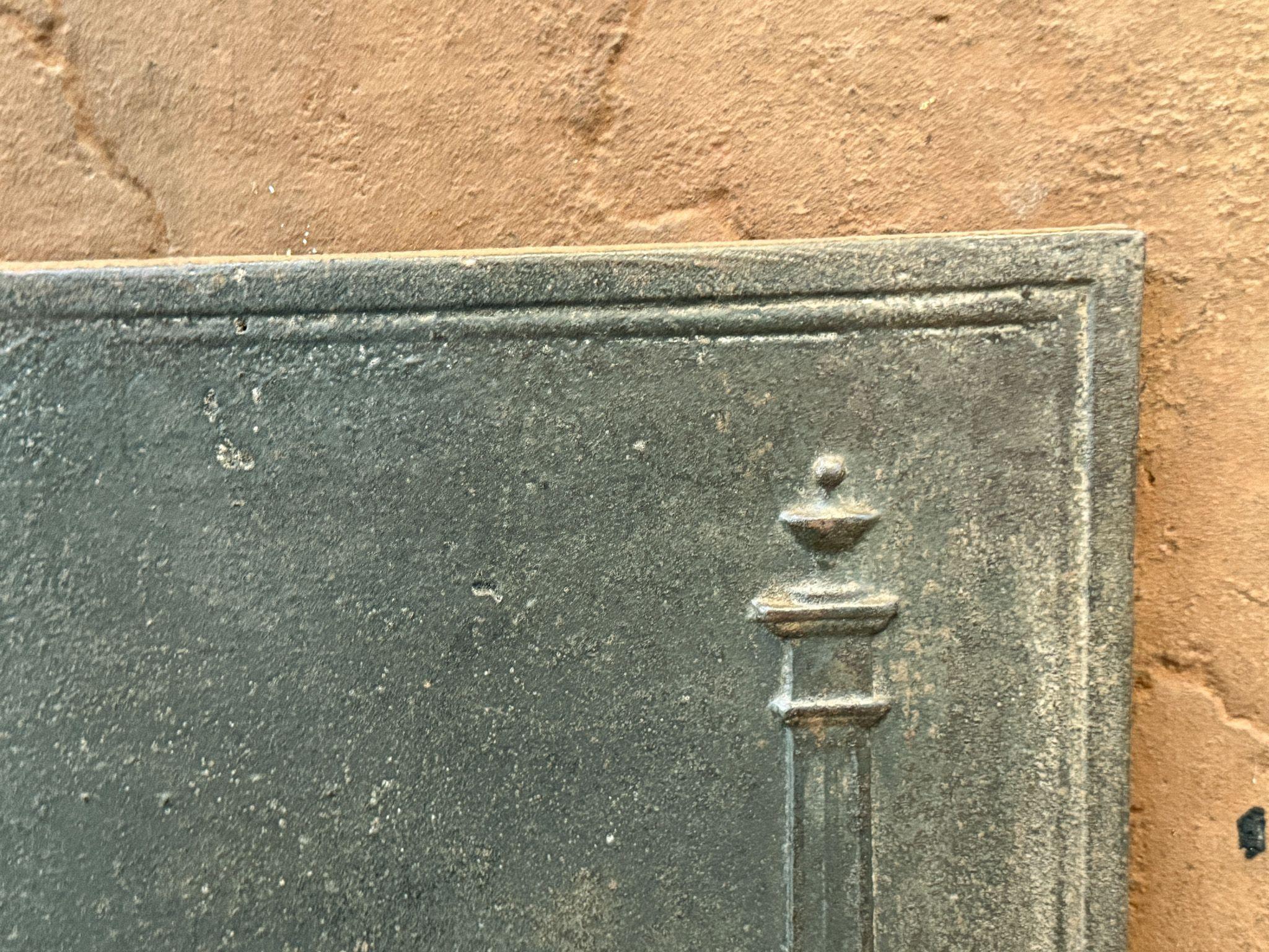 Rivestimento per caminetto francese 
