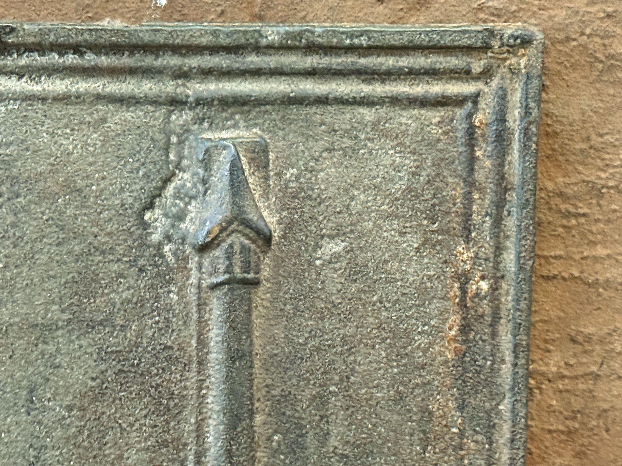 Rivestimento per caminetto francese 