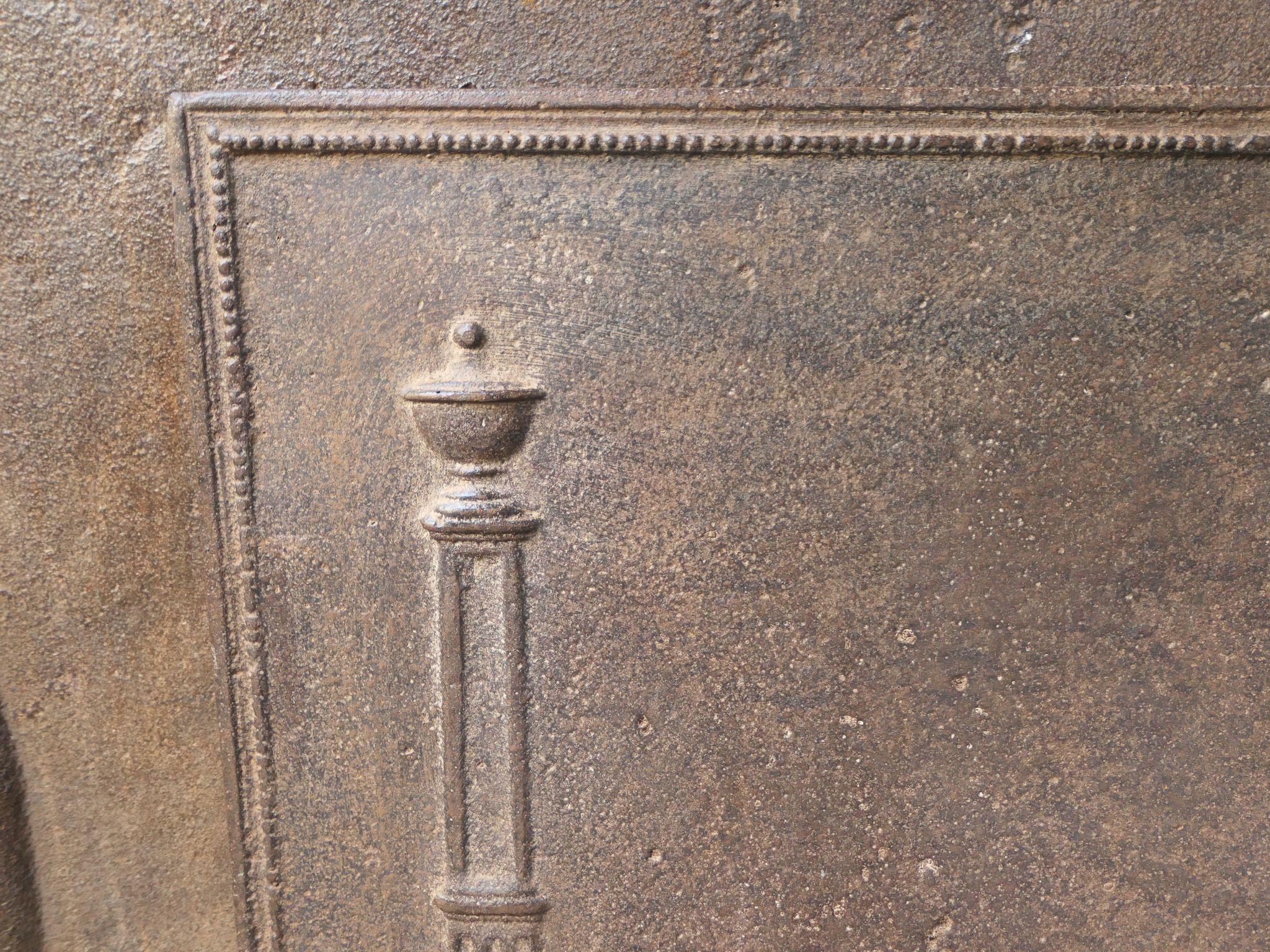 Rivestimento per caminetto francese 