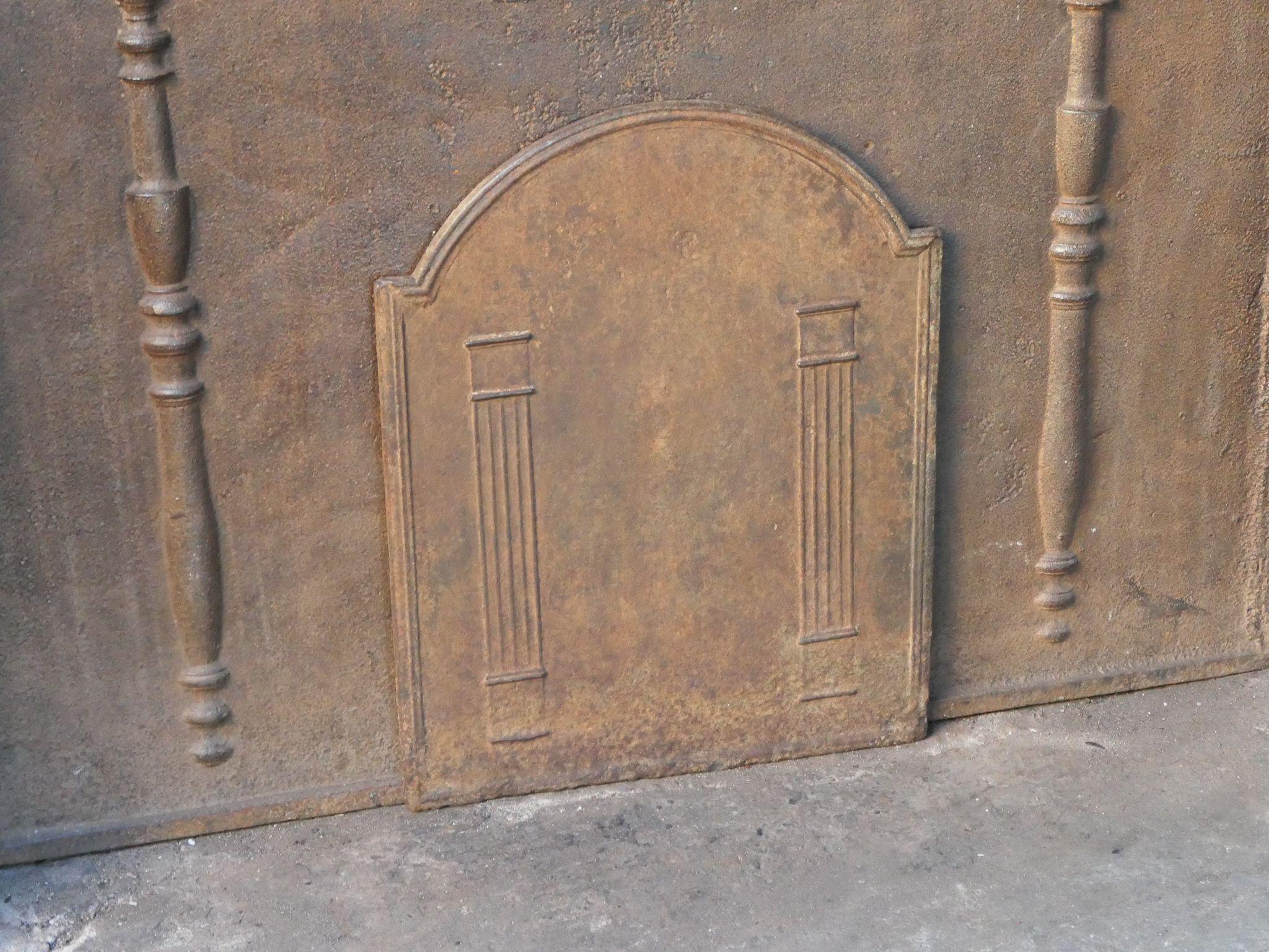 Rivestimento per caminetto francese 