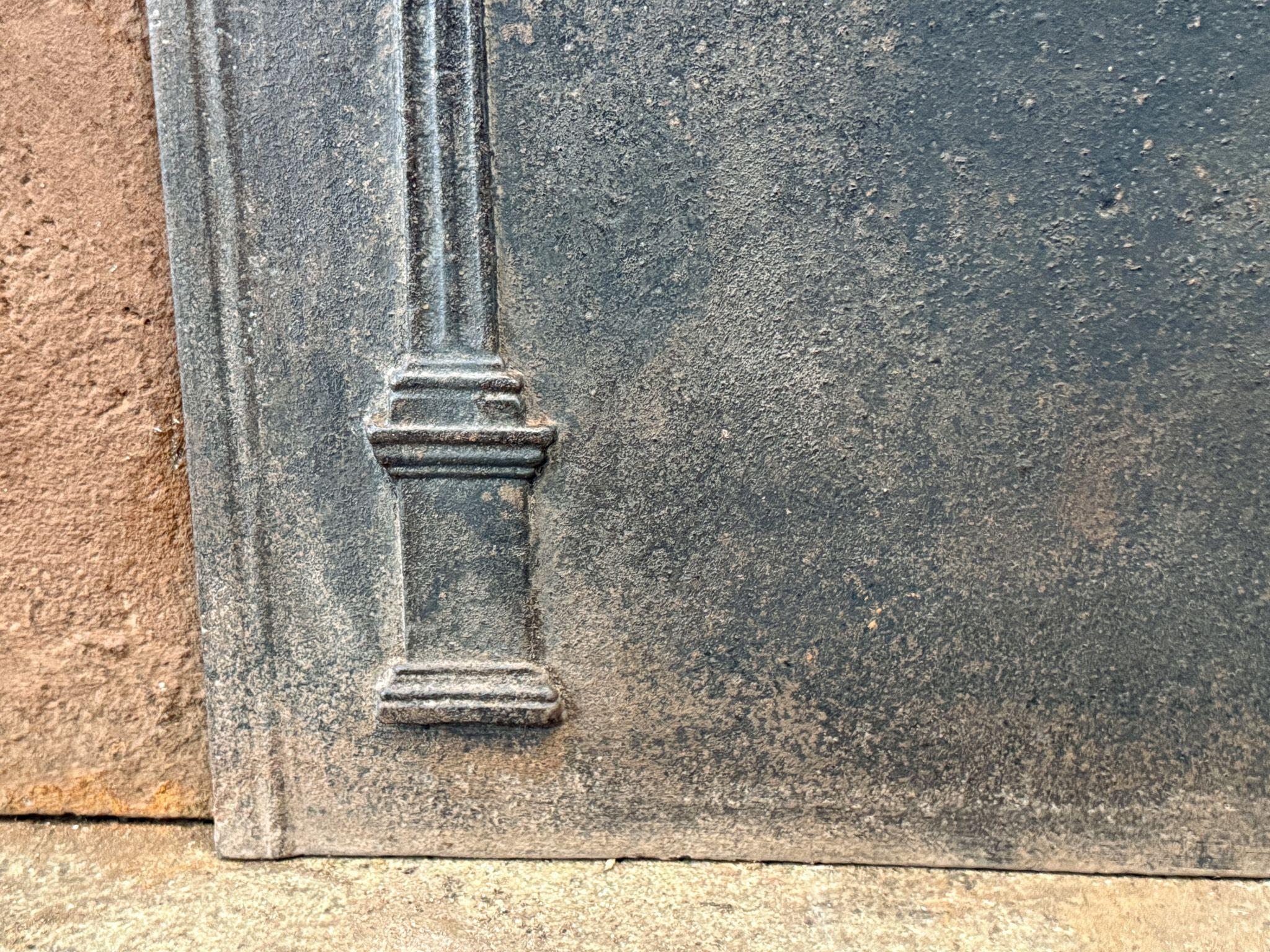 Rivestimento per caminetto francese 