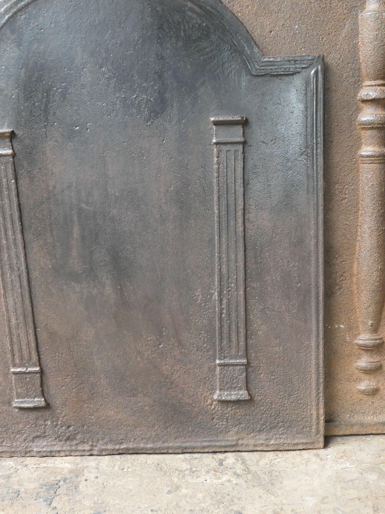 Rivestimento per caminetto francese 