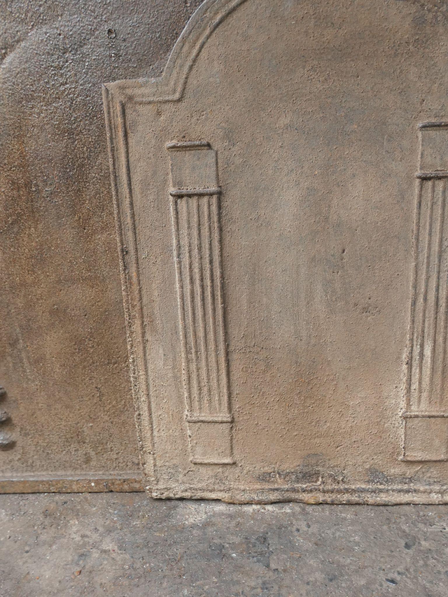 Rivestimento per caminetto francese 