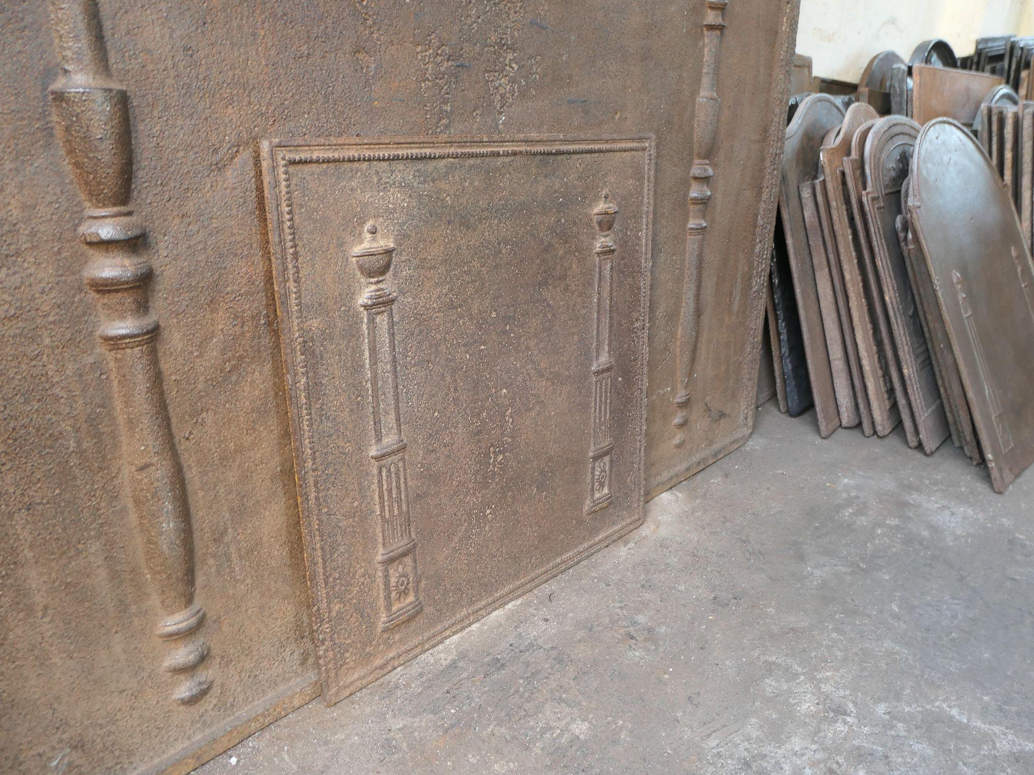 Rivestimento per caminetto francese 