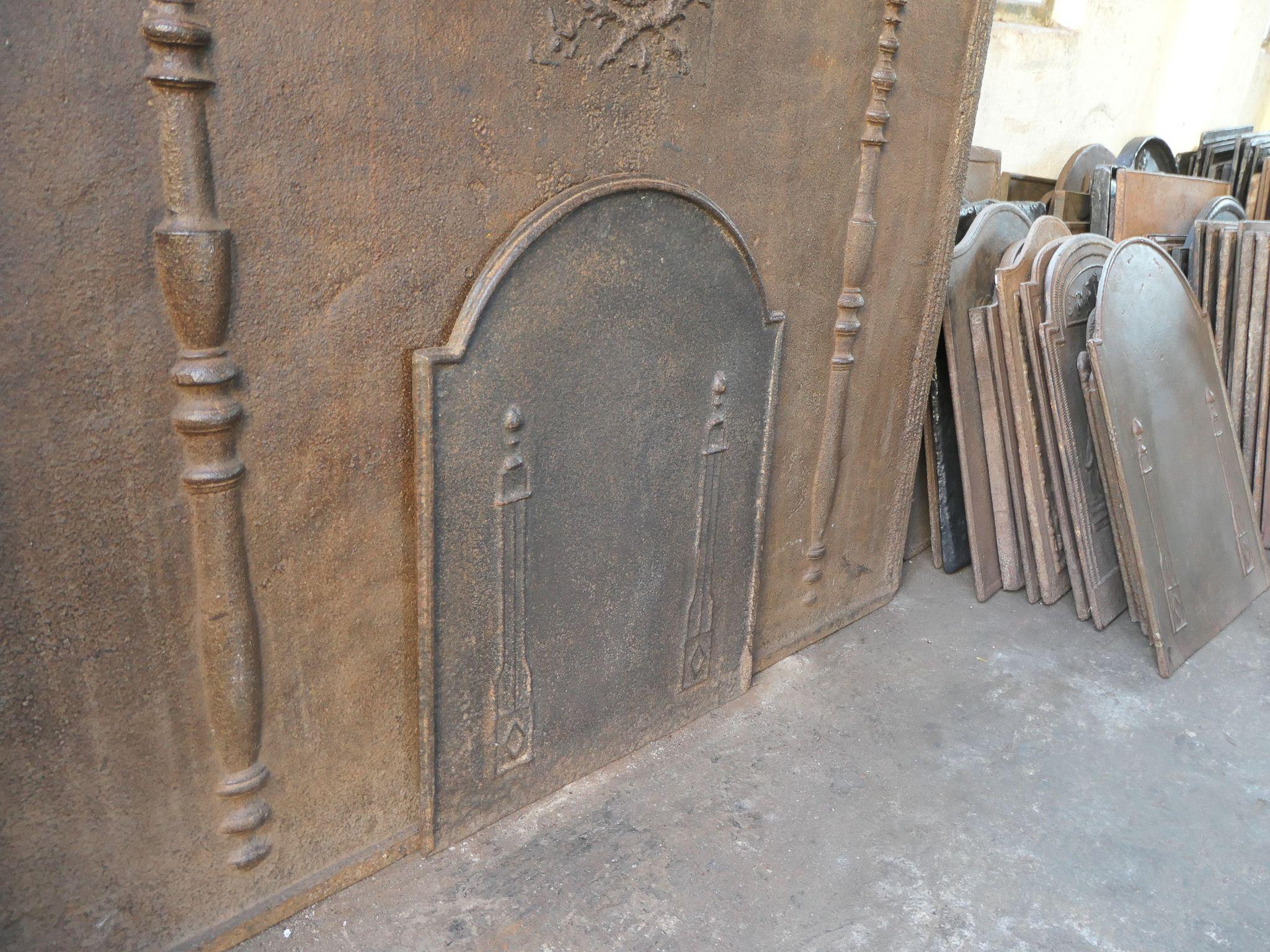 Rivestimento per caminetto francese 