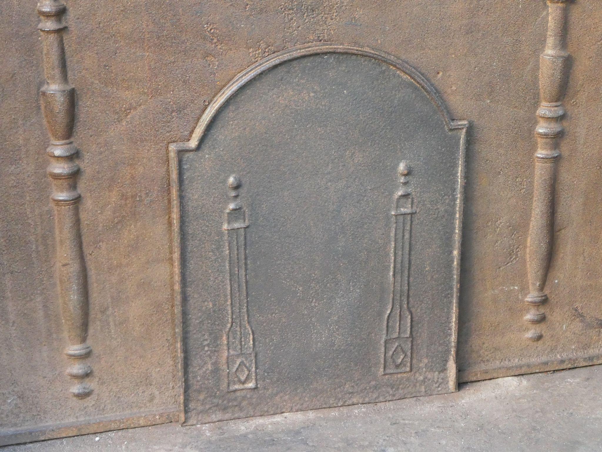 Rivestimento per caminetto francese 