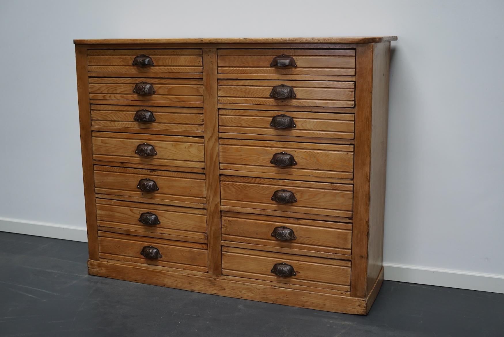 French Pine Apothecary Cabinet or Bank of Drawers, Early 20th Century 1