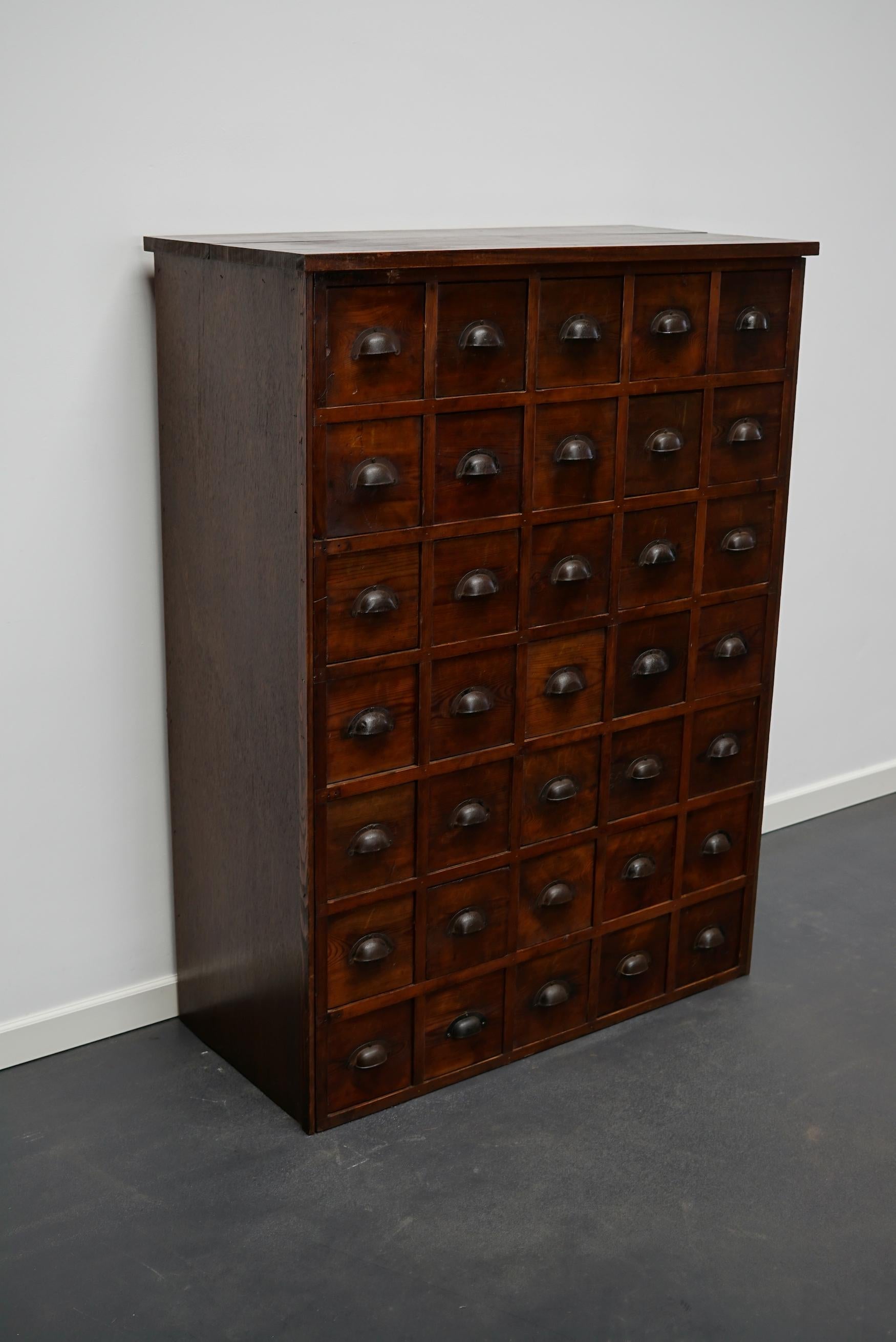 French Pine Apothecary Workshop Cabinet, circa 1950s In Good Condition In Nijmegen, NL