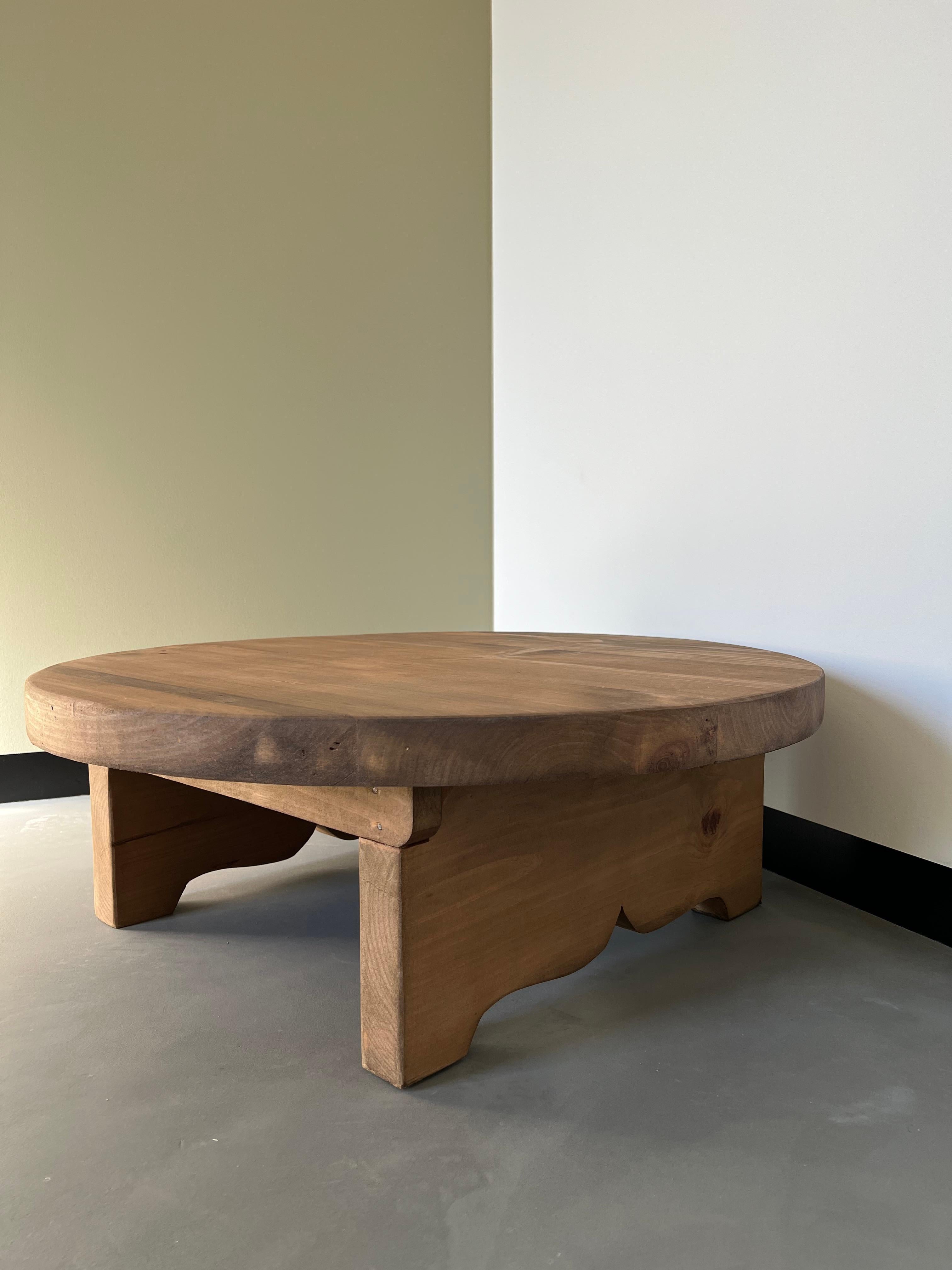 Table basse en pin français, années 1950, Les Arcs Spirit en vente 7