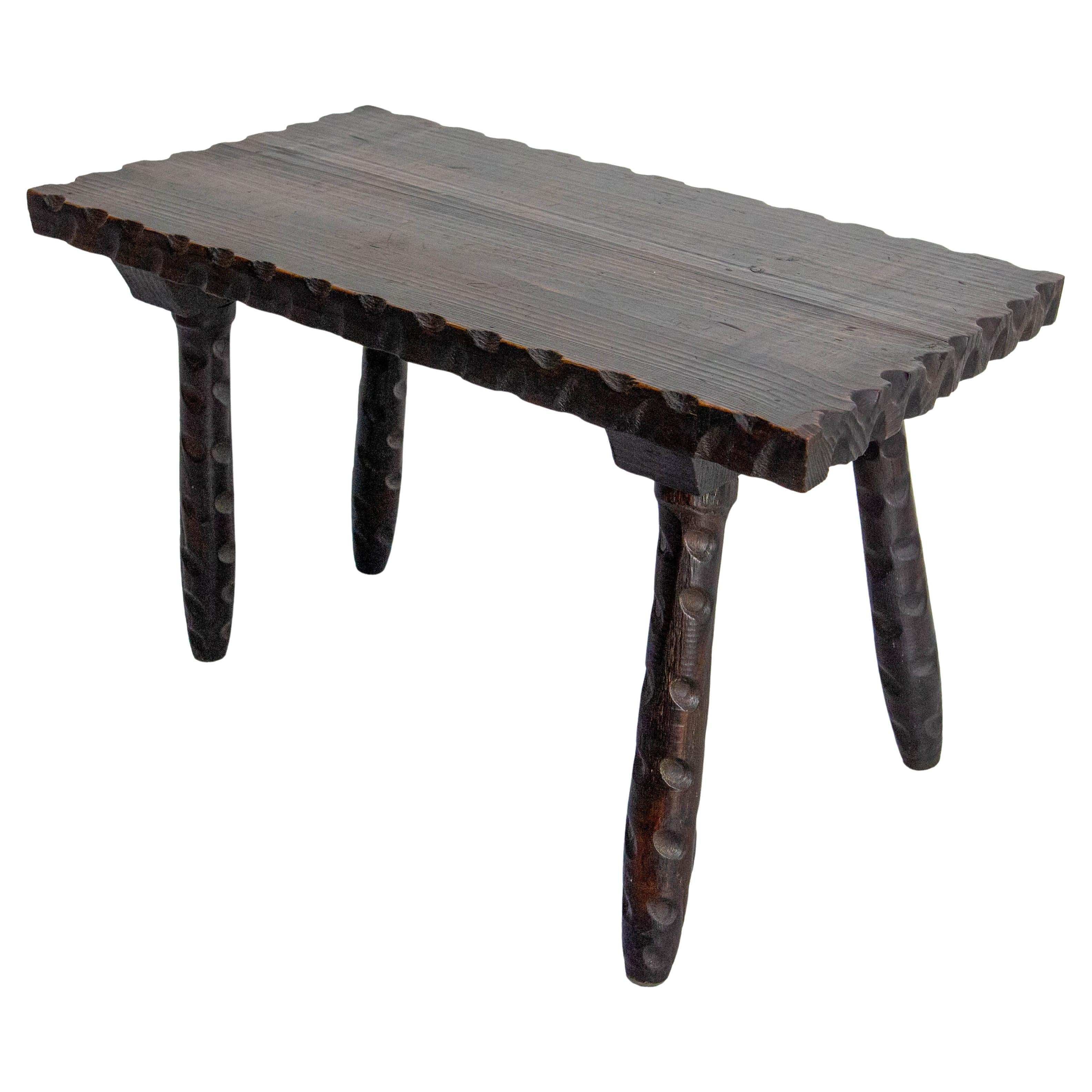Table basse en pin français Pieds asymétriques de style espagnol, circa 1950 en vente