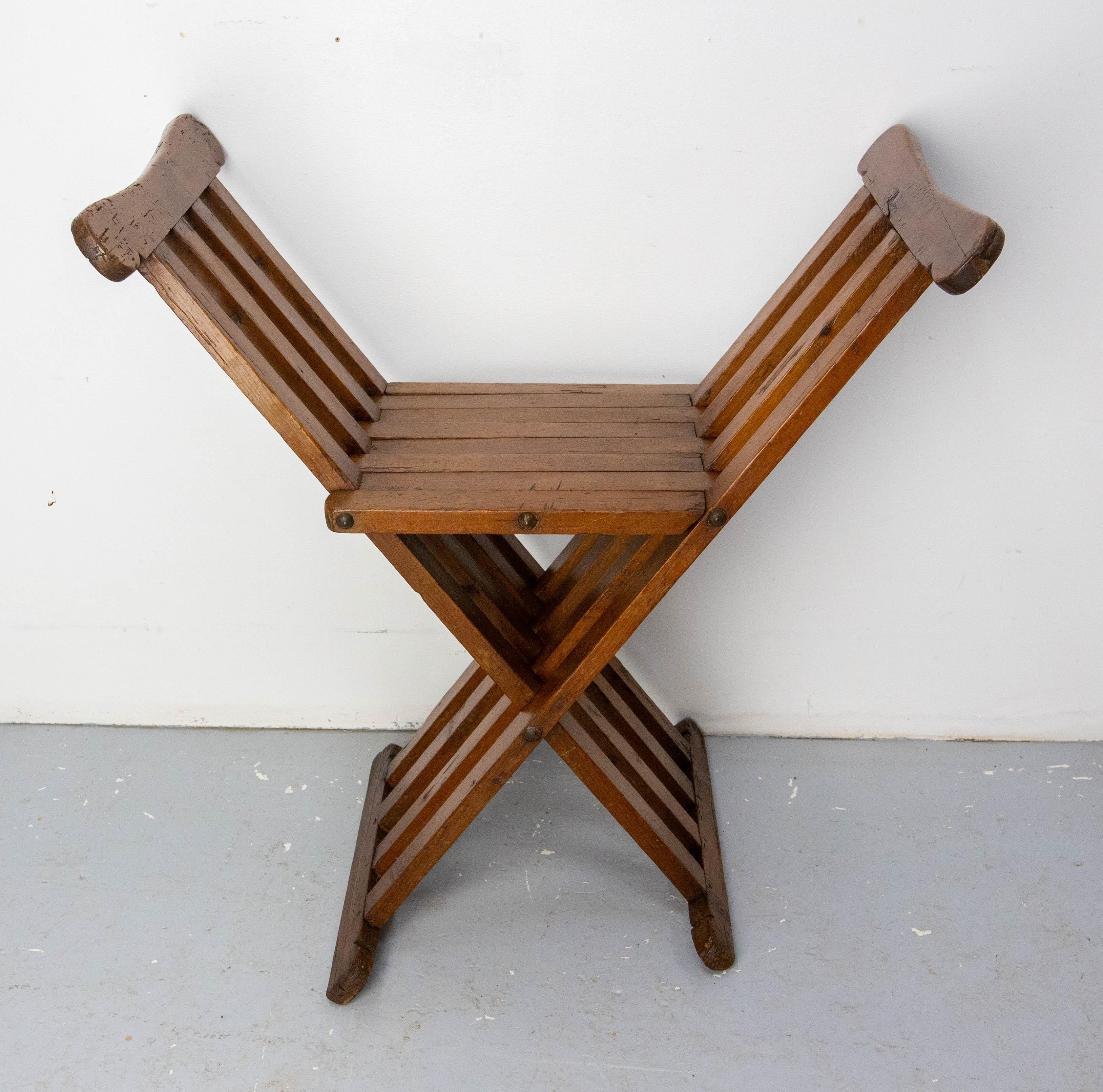 Poltrona pieghevole in pino francese Curule o Dagobert, francese, circa 1960 in vendita 7