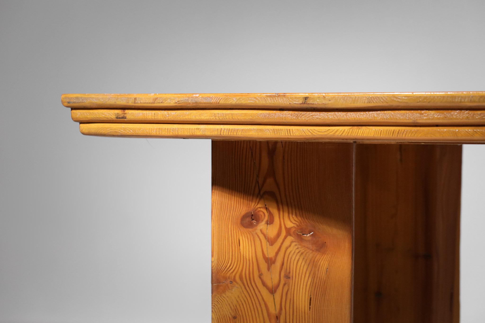 French Pine Desk in Style of Charlotte Perriand, 1960's In Good Condition In Lyon, FR