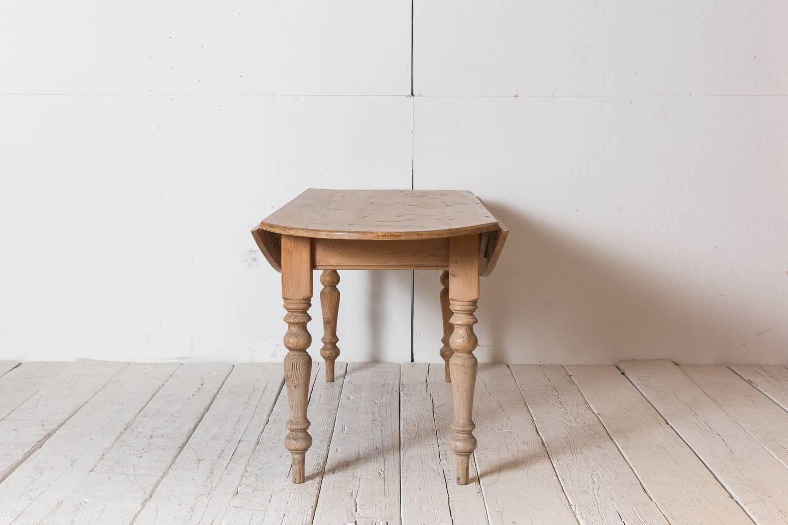 french drop leaf table