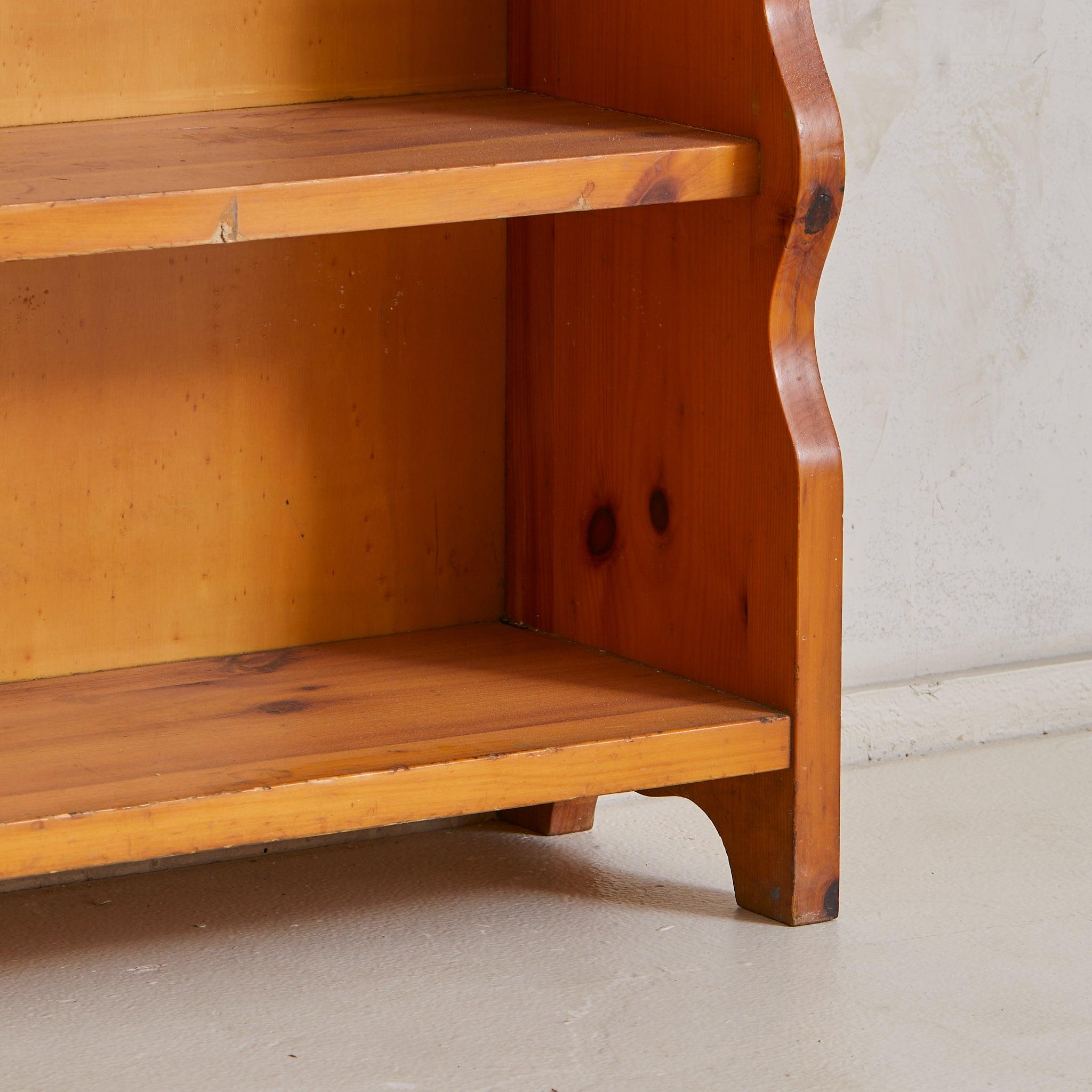 French Pine Fold-Out Dining Table or Desk with Integrated Bookshelf, 1960s en venta 2