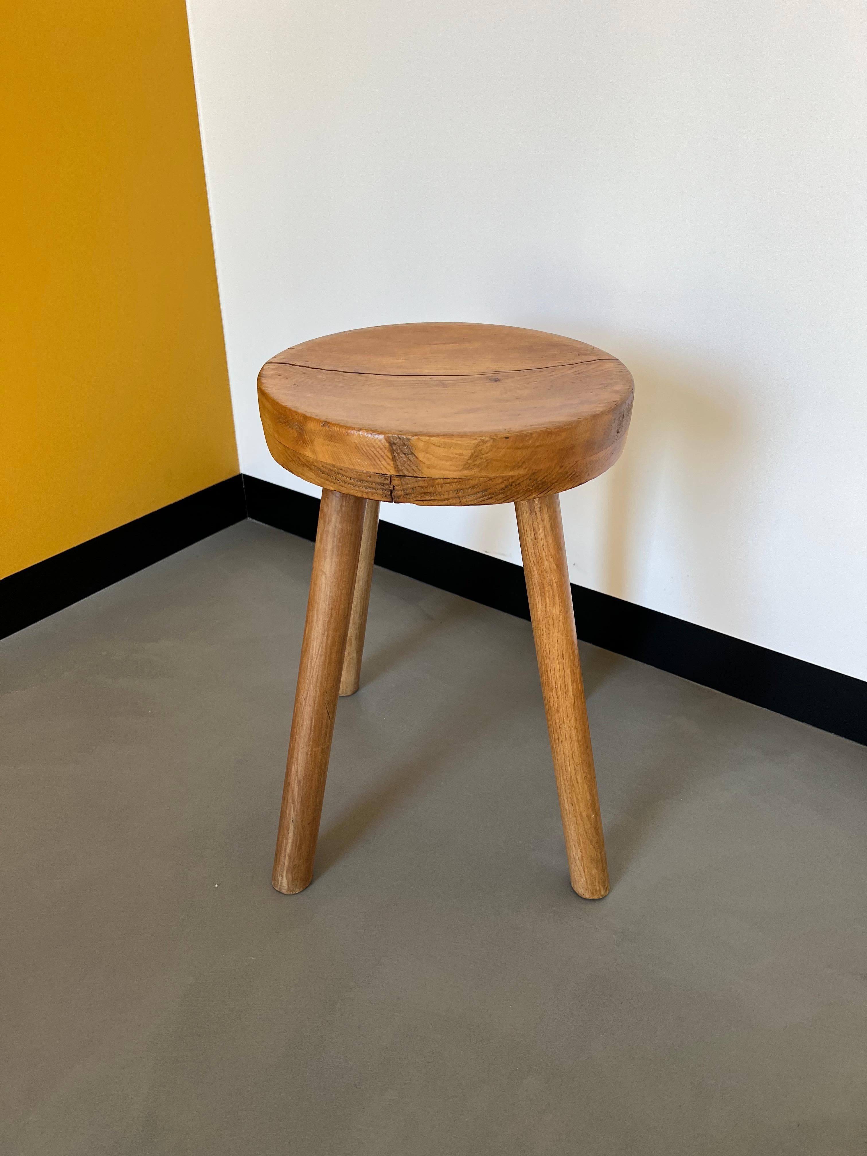 French pine mid-century stool, 1950's For Sale 5