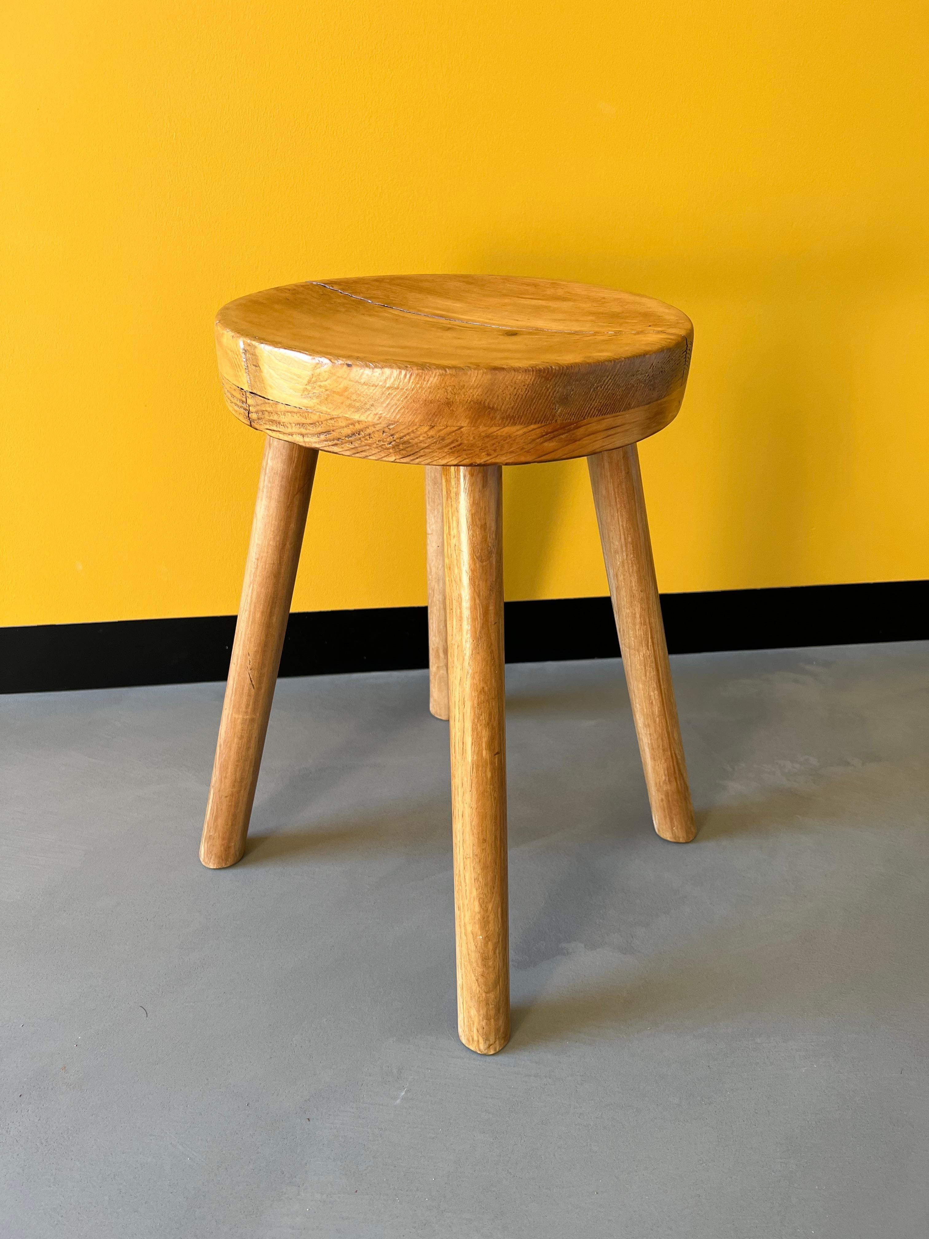 Pine French pine mid-century stool, 1950's For Sale