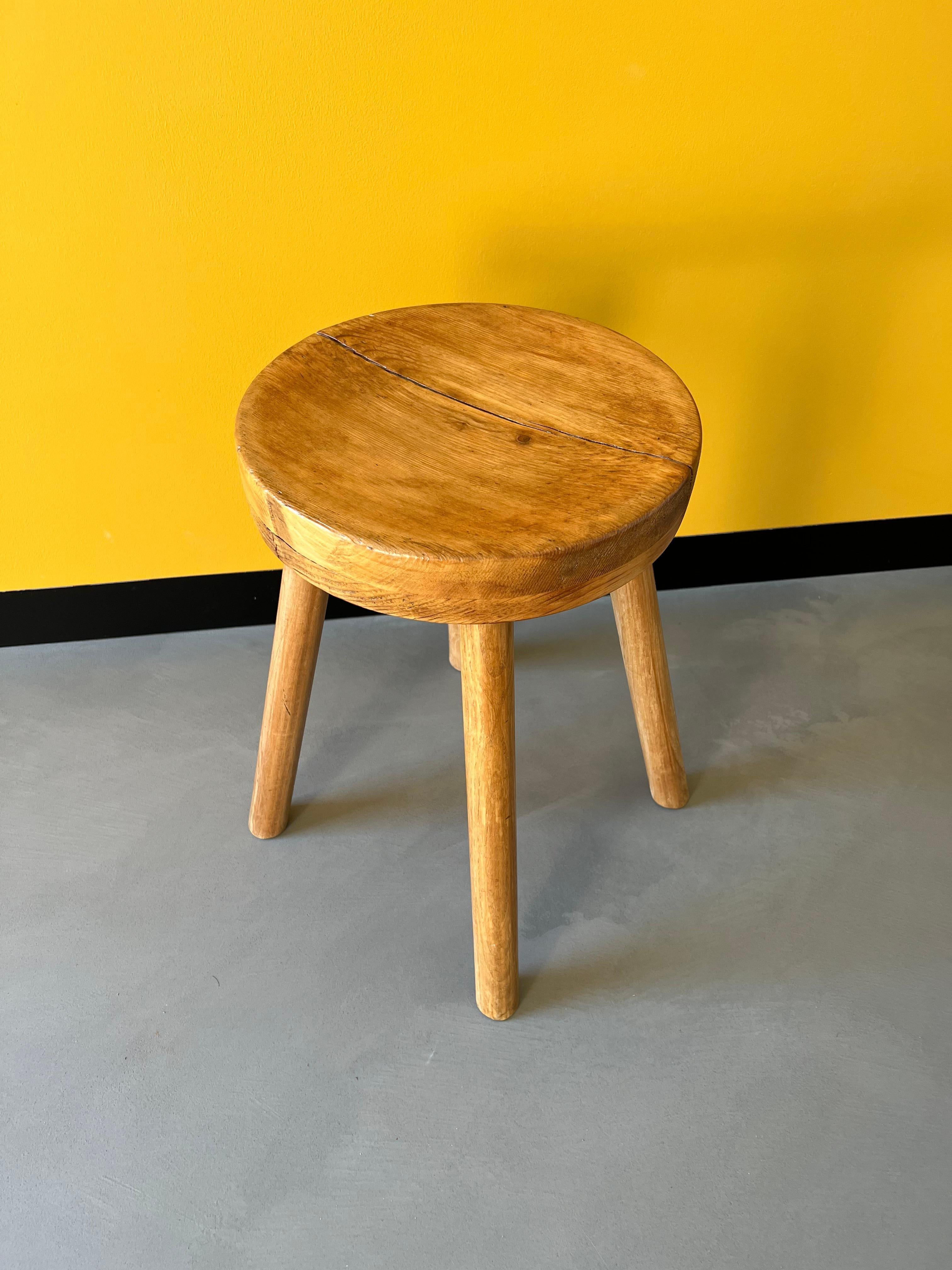 French pine mid-century stool, 1950's For Sale 1
