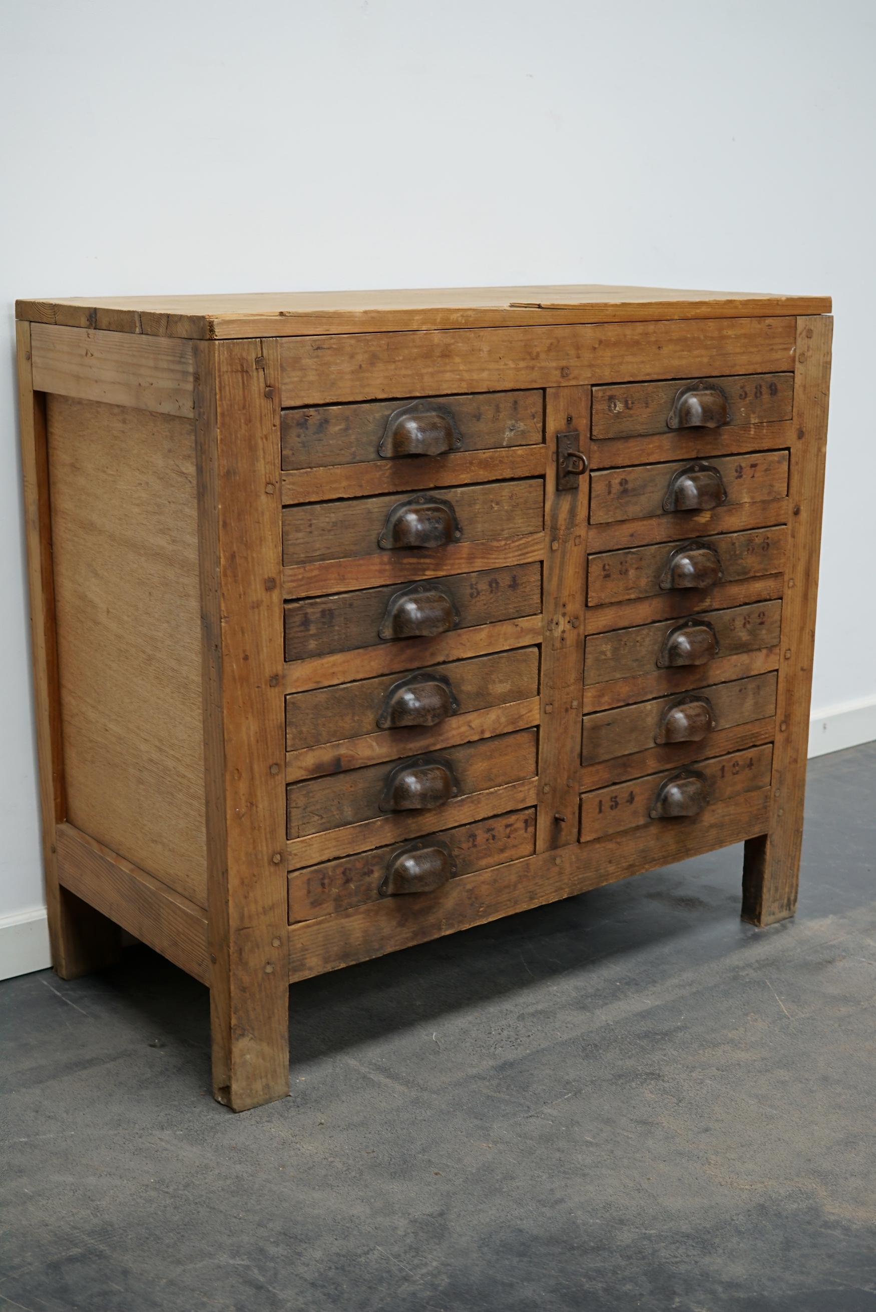 French Pine Rustic Apothecary Workshop Cabinet, circa 1950s In Good Condition In Nijmegen, NL