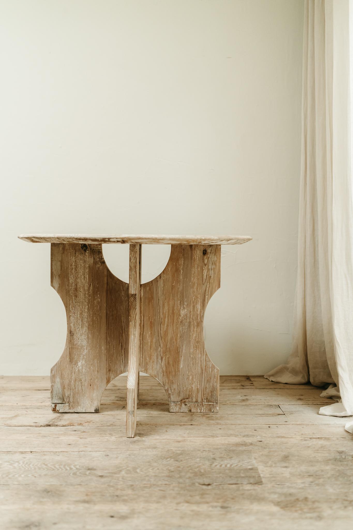 Mesa auxiliar francesa de madera de pino ... en venta 2