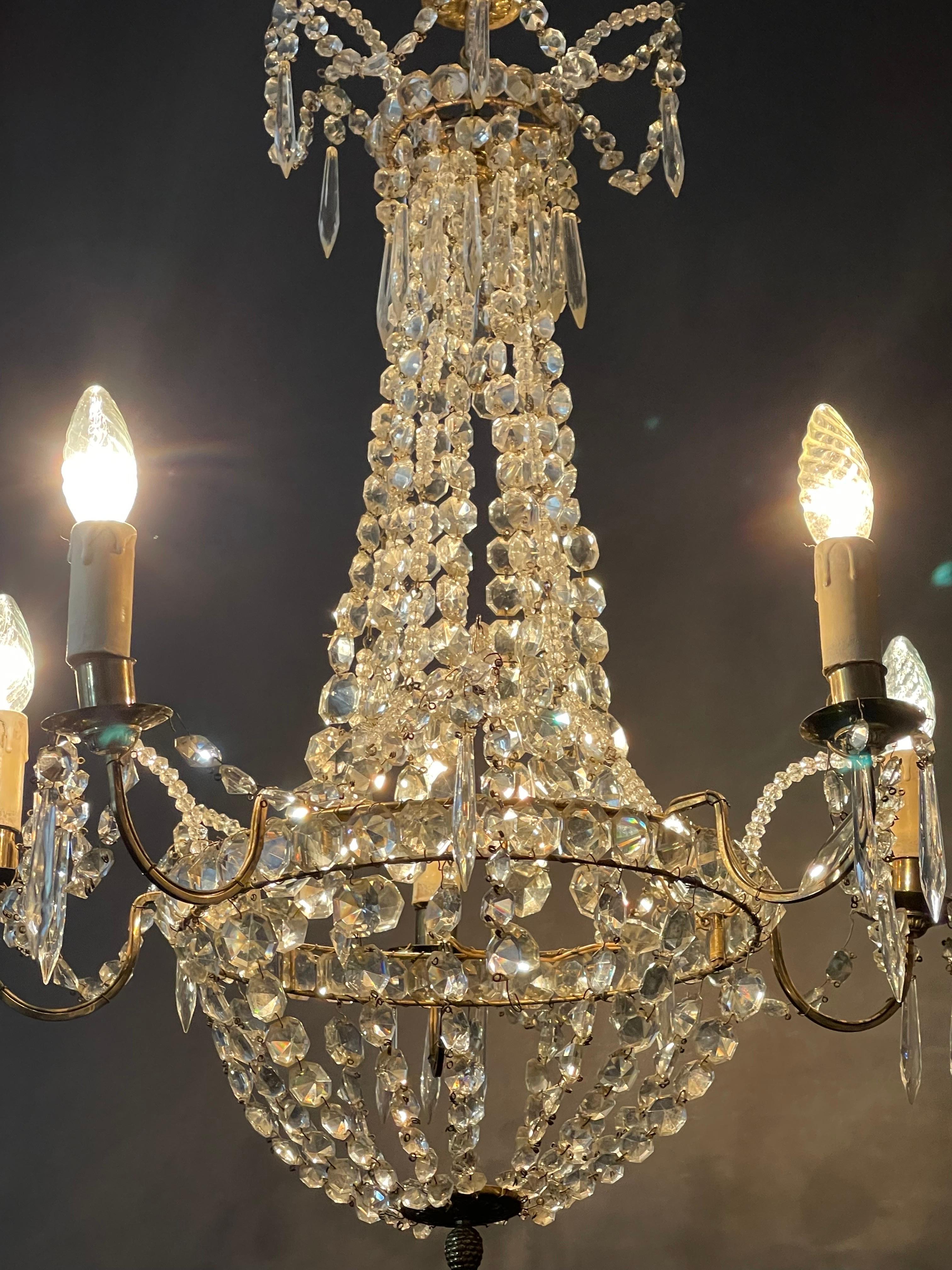 French Beaded Regency Style Basket Chandelier, 1920s In Good Condition For Sale In Wiesbaden, Hessen