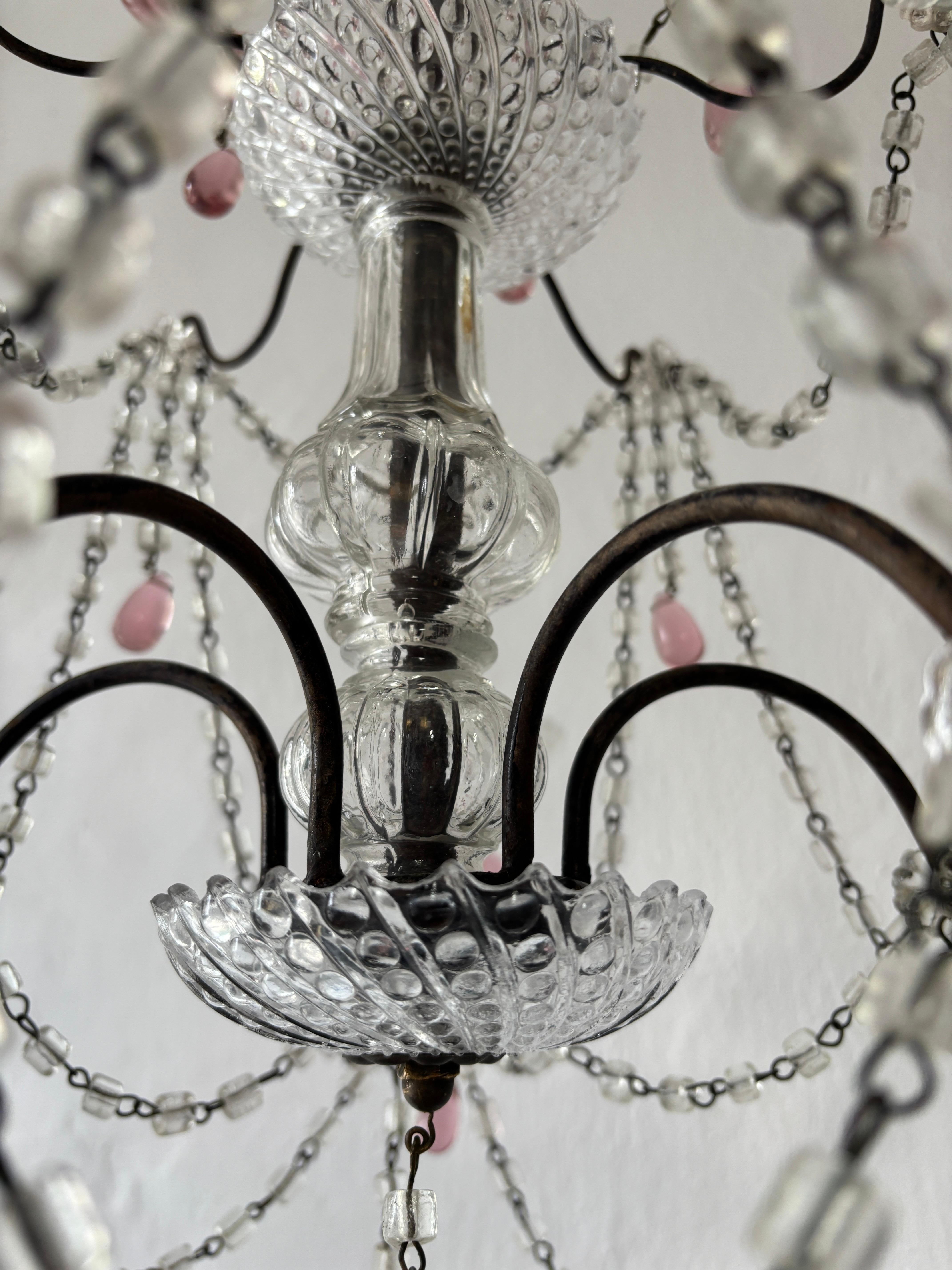 Araña francesa de cristal de Murano con flores de arándano rosa, hacia 1920 en venta 5