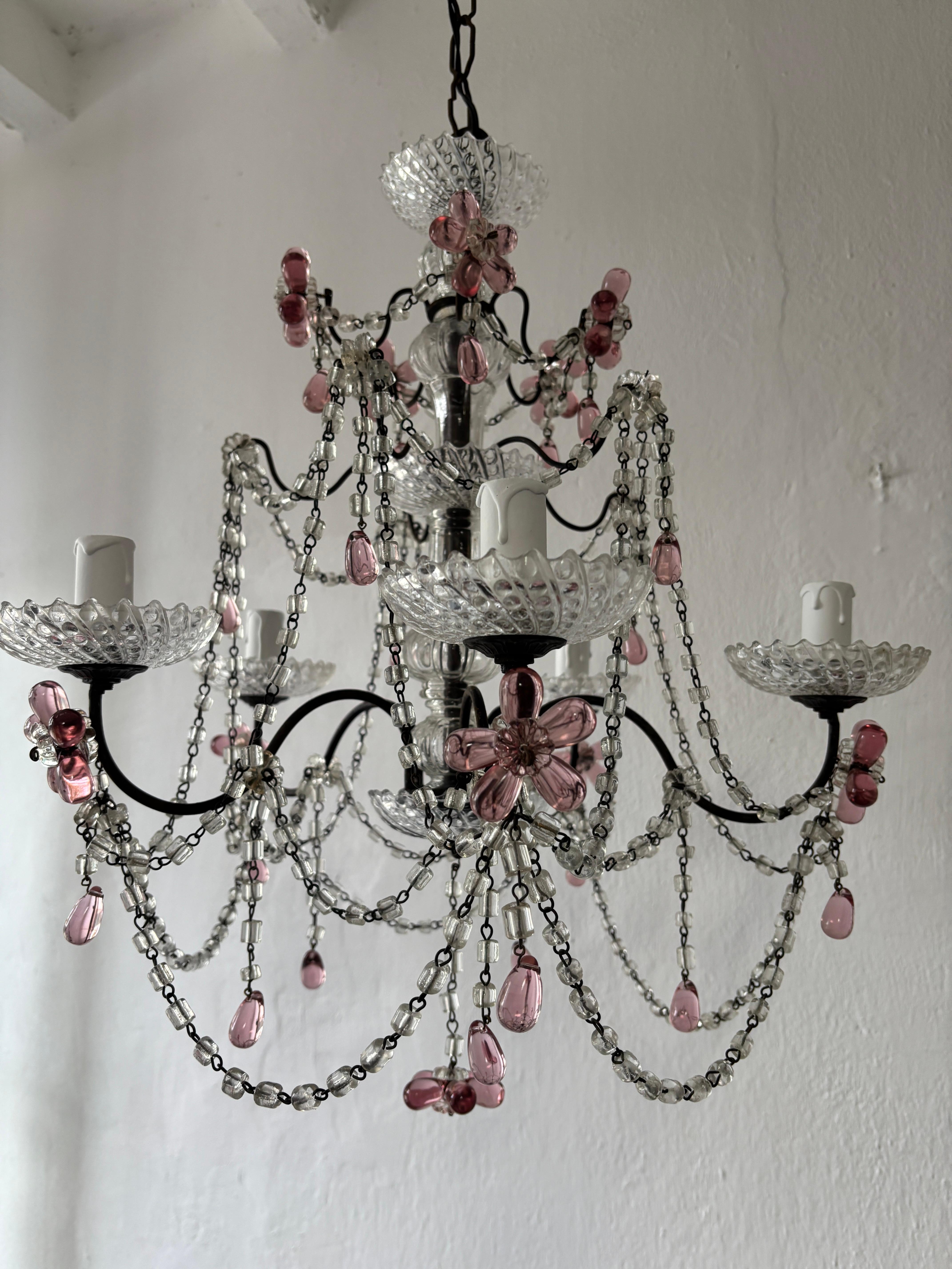 Araña francesa de cristal de Murano con flores de arándano rosa, hacia 1920 Francés en venta